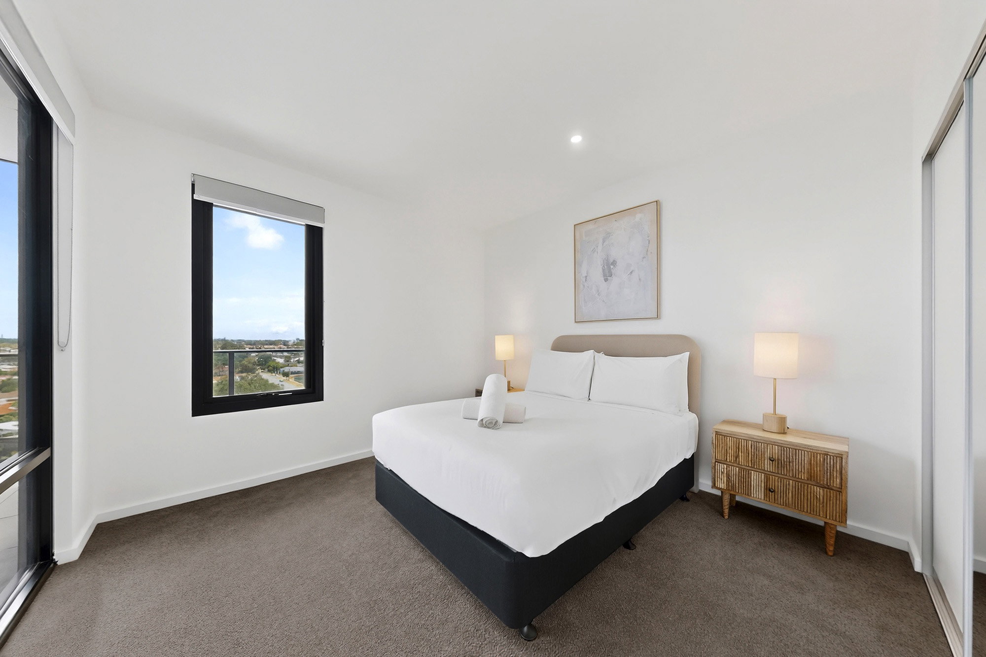Furnished 2 Bedroom Apartment in Cannington