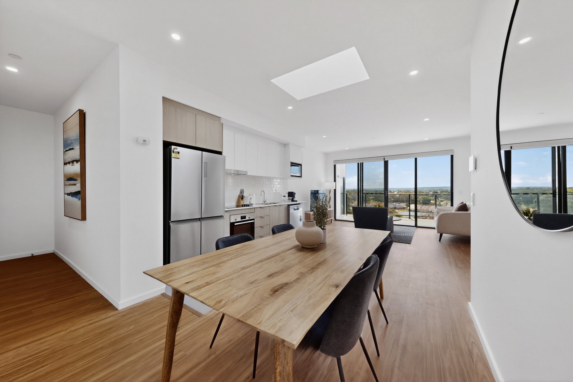 Furnished 2 Bedroom Apartment in Cannington