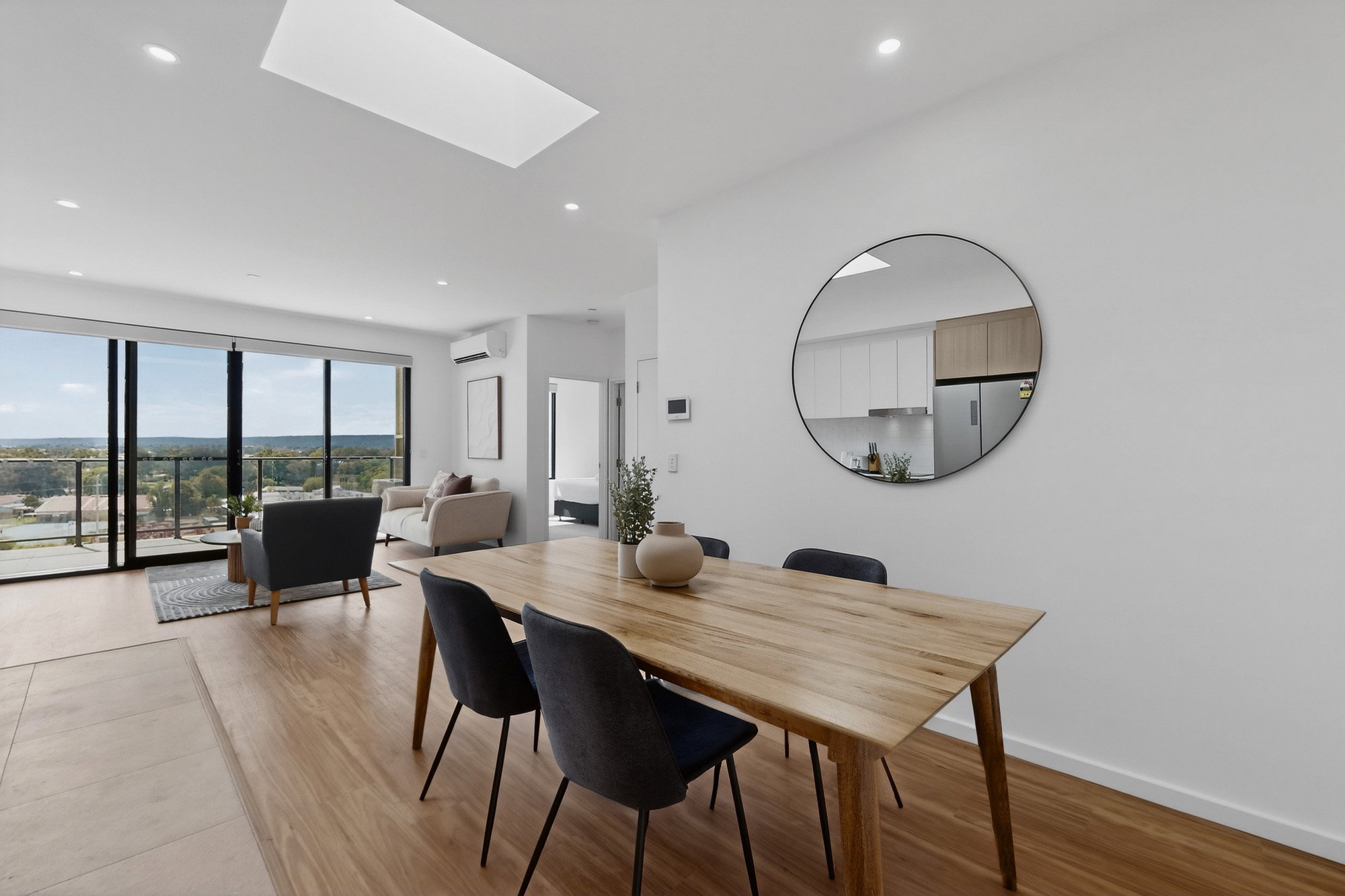 Furnished 2 Bedroom Apartment in Cannington