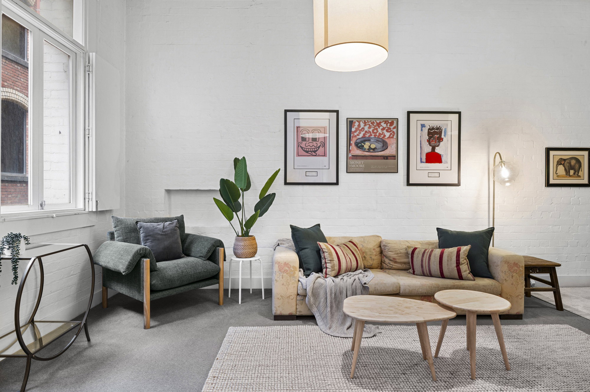 Furnished 2 Bedroom Apartment in Melbourne