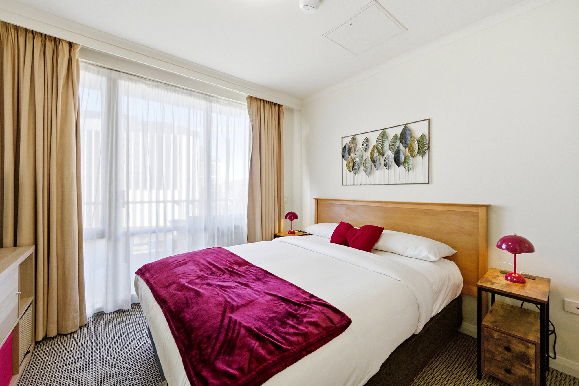 Furnished 1 Bedroom Apartment in Canberra