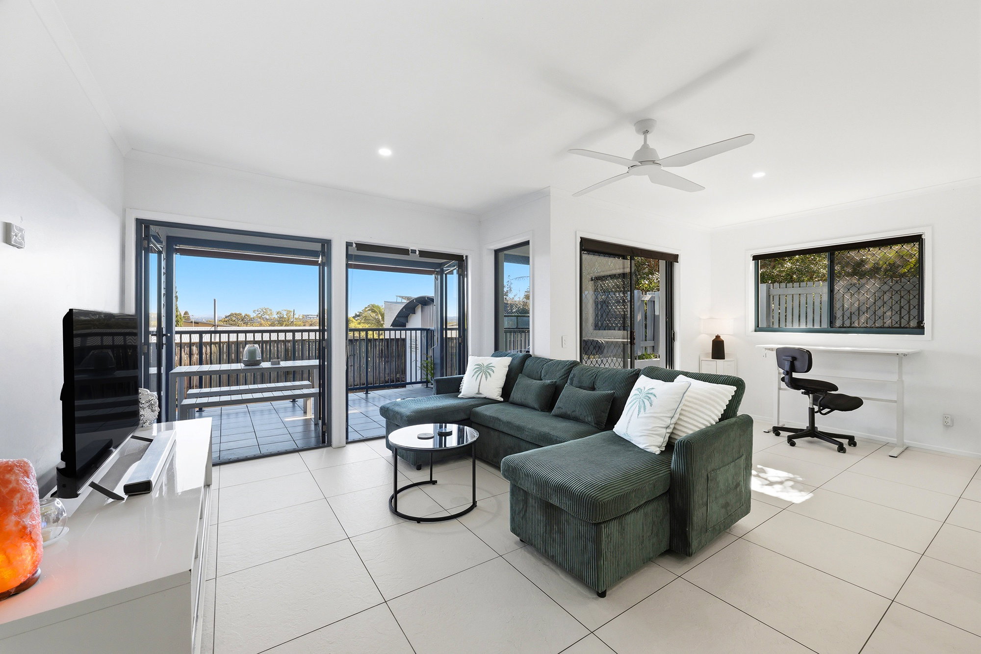 Furnished 2 Bedroom Apartment in Coolangatta