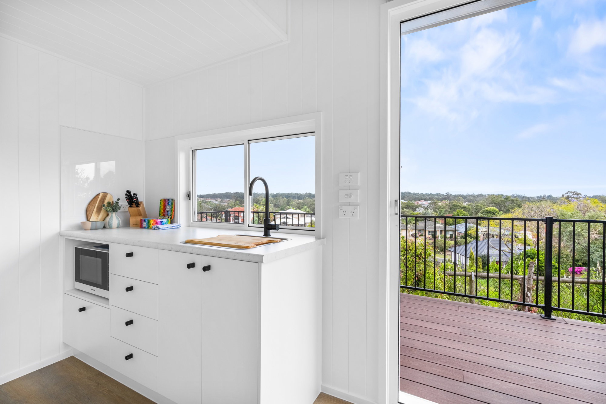 Furnished 1 Bedroom Rental in Bridgeman Downs