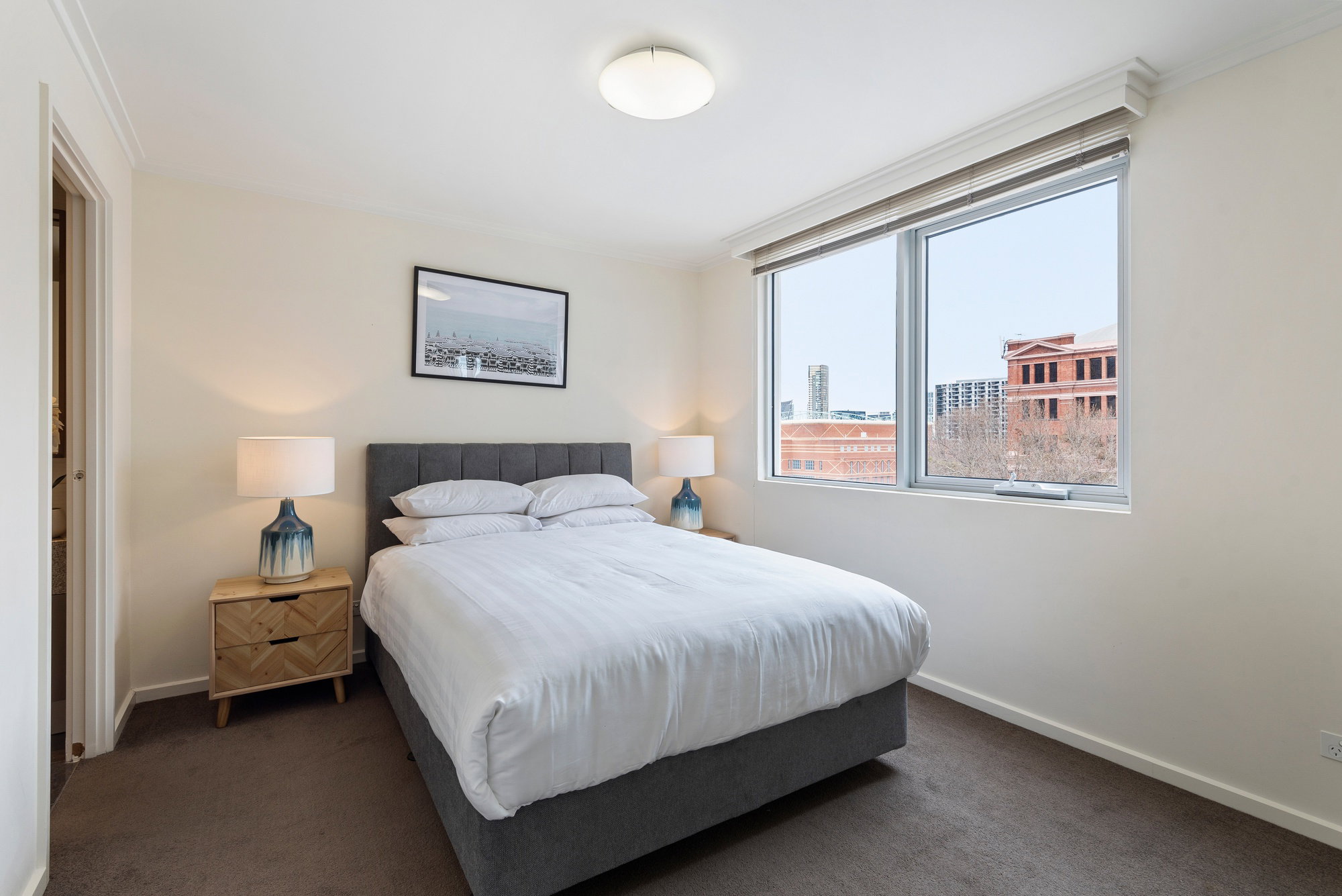 Furnished 3 Bedroom Apartment in West Melbourne