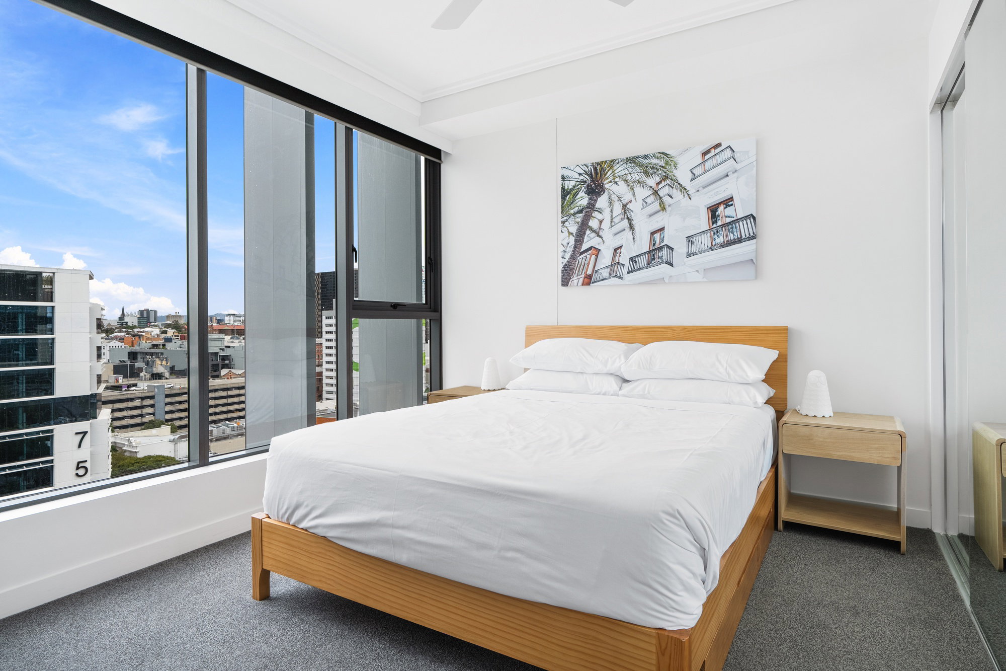 Furnished 1 Bedroom Apartment in Fortitude Valley
