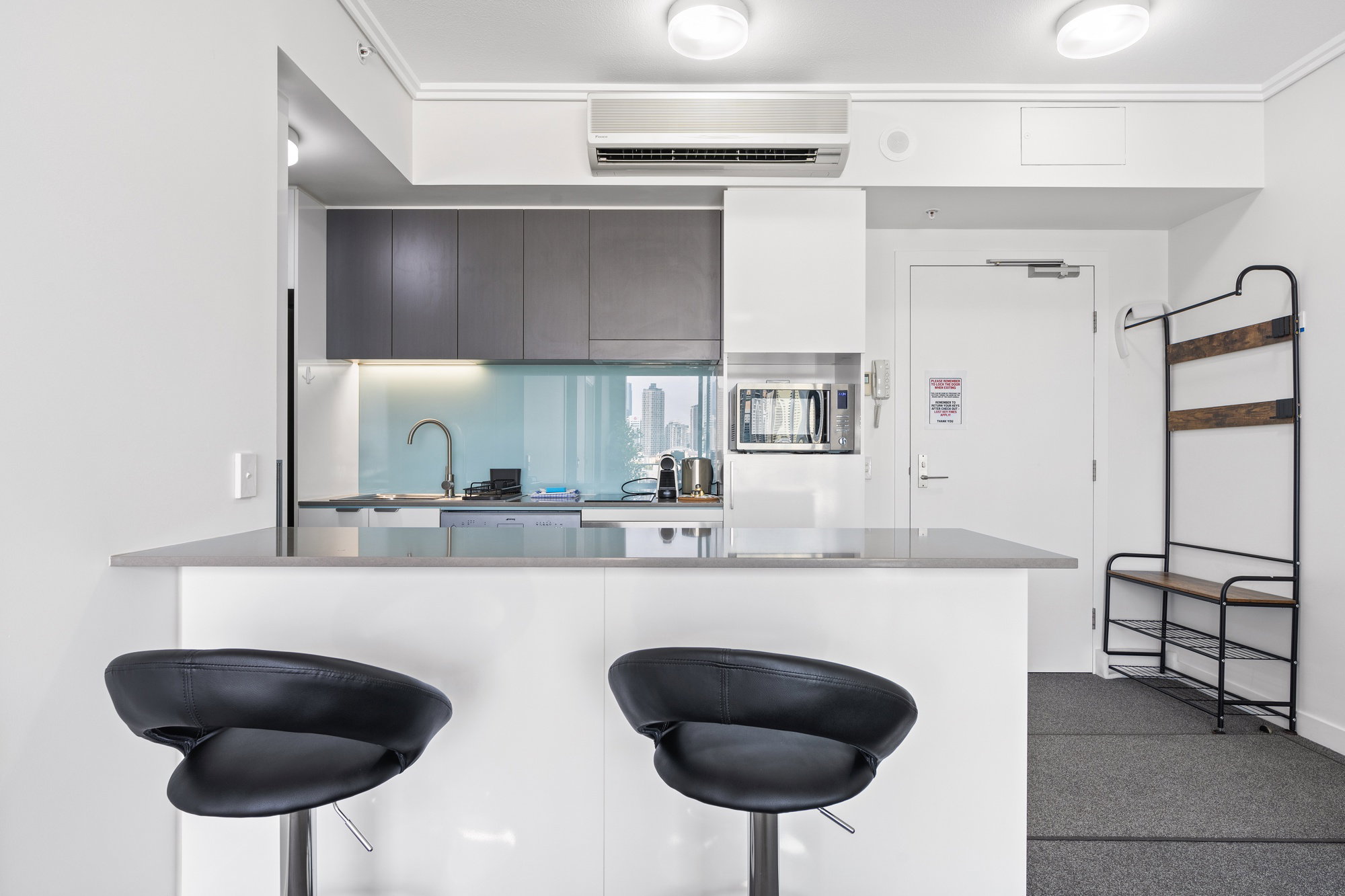 Furnished 1 Bedroom Apartment in Fortitude Valley