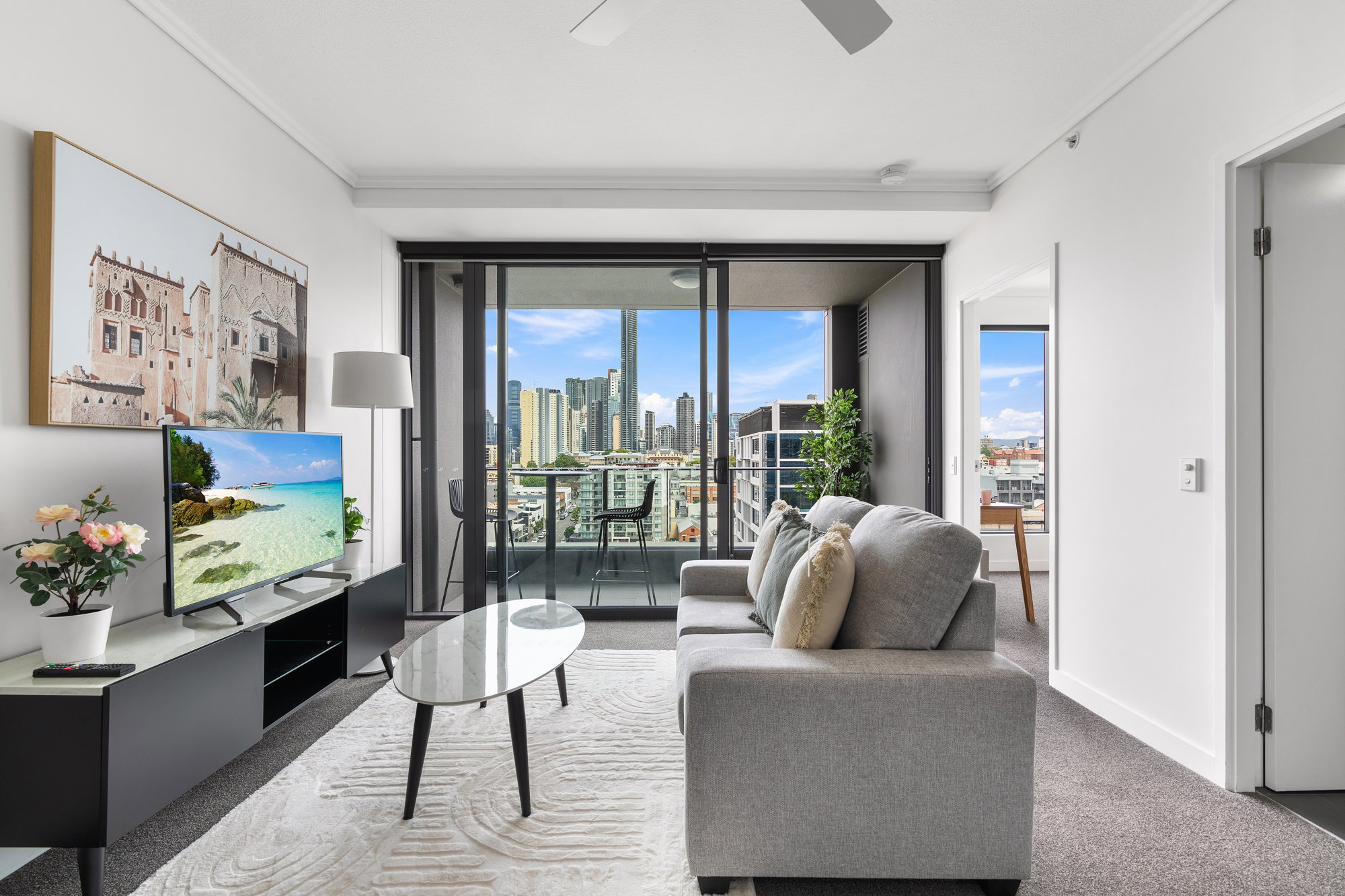 Furnished 1 Bedroom Apartment in Fortitude Valley