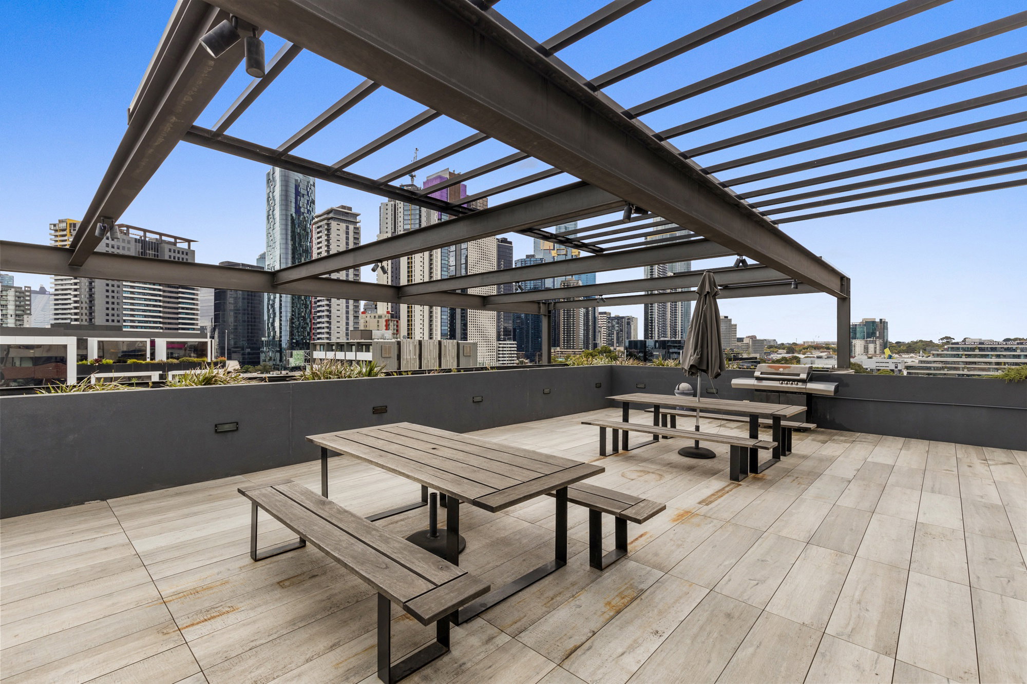 Furnished 2 Bedroom Apartment in South Melbourne