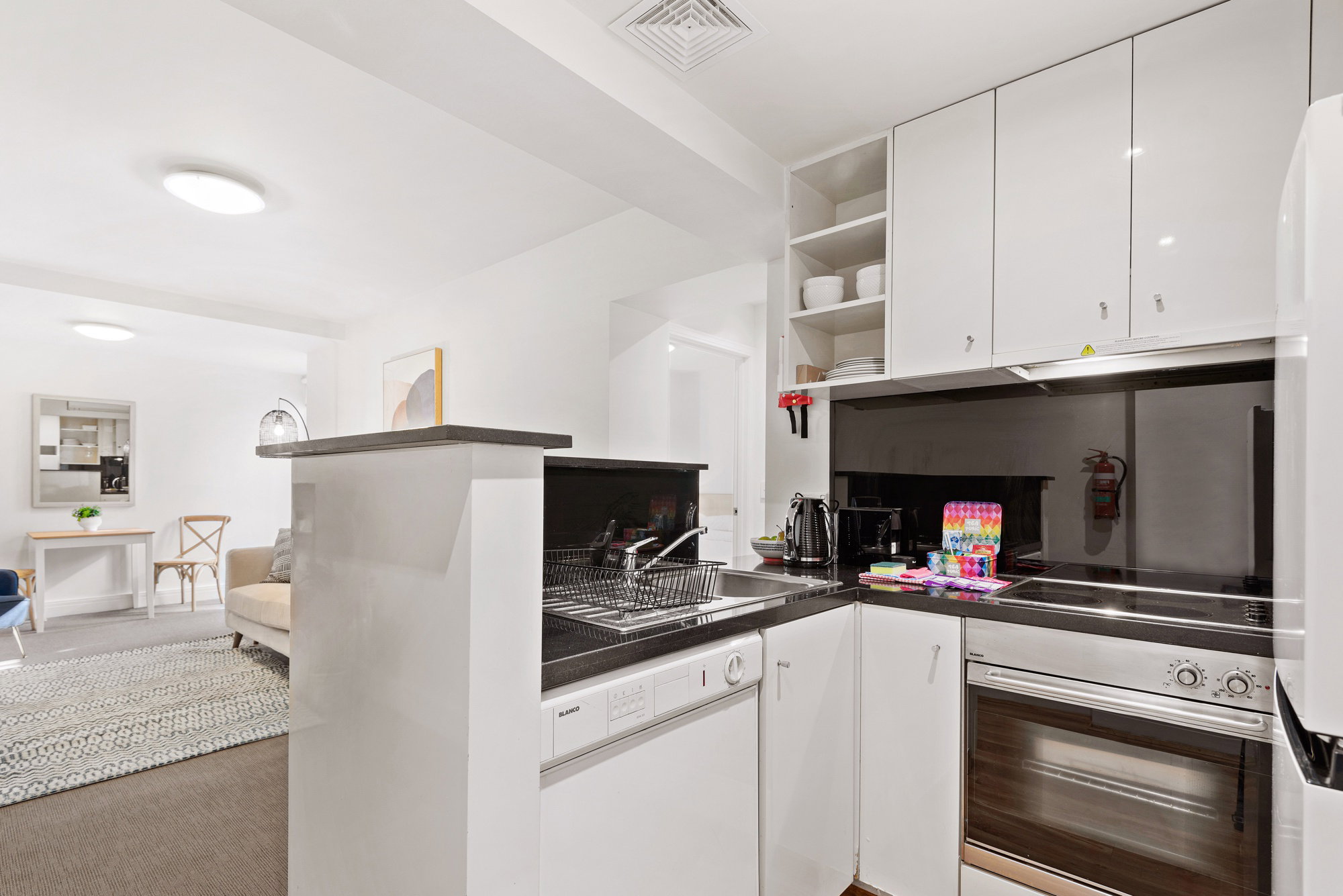 Furnished 1 Bedroom Apartment in South Yarra