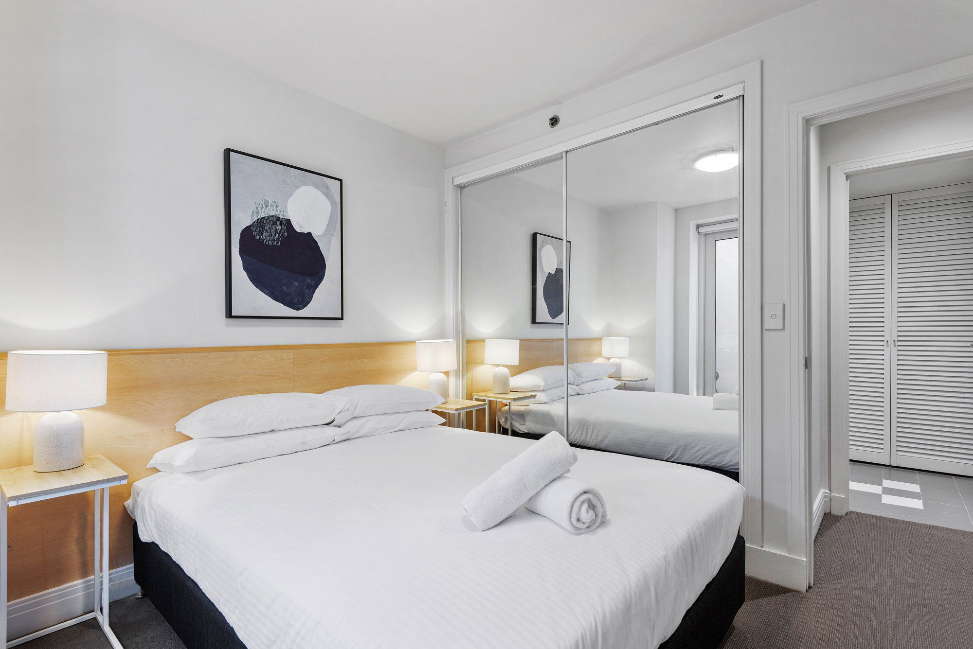 Furnished 1 Bedroom Apartment in South Yarra