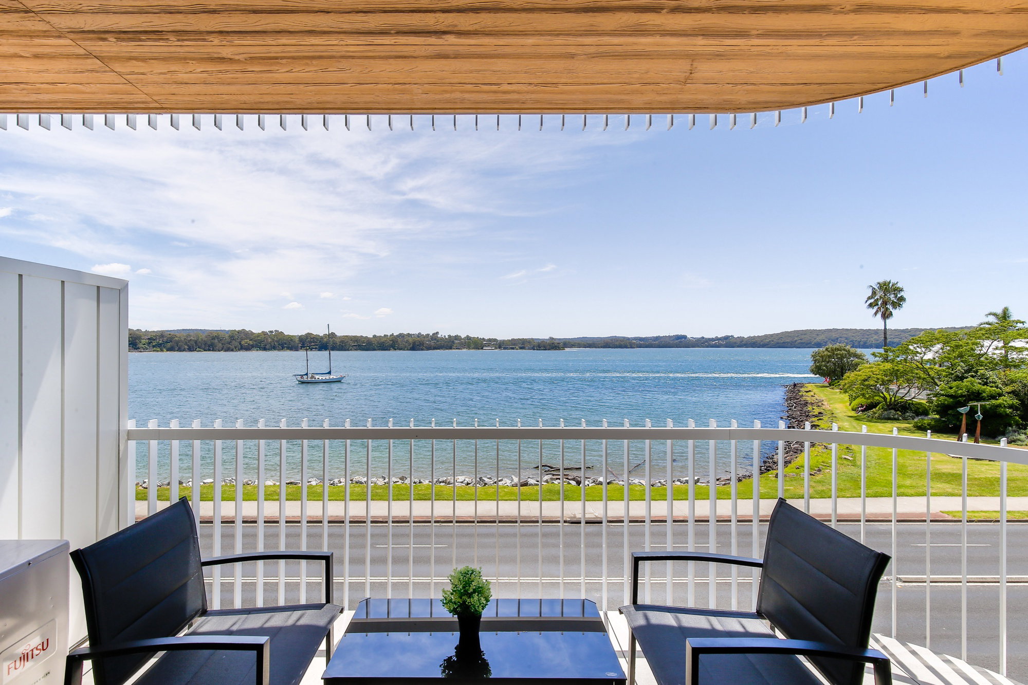 Furnished 1 Bedroom Apartment in Batemans Bay