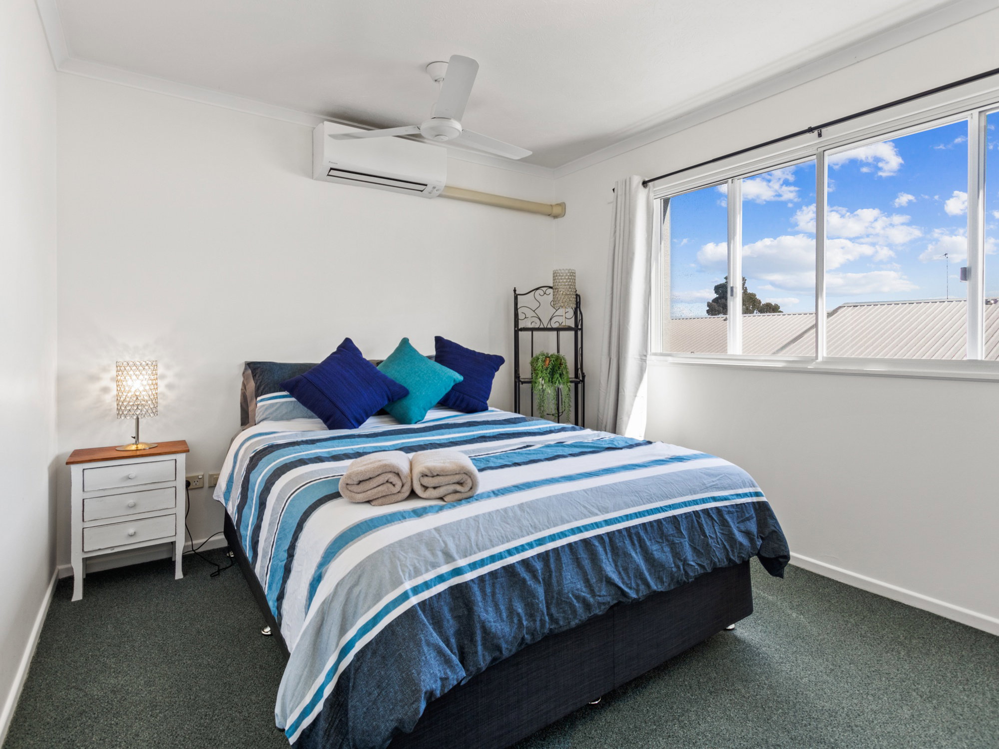 Furnished 2 Bedroom Apartment in Torquay