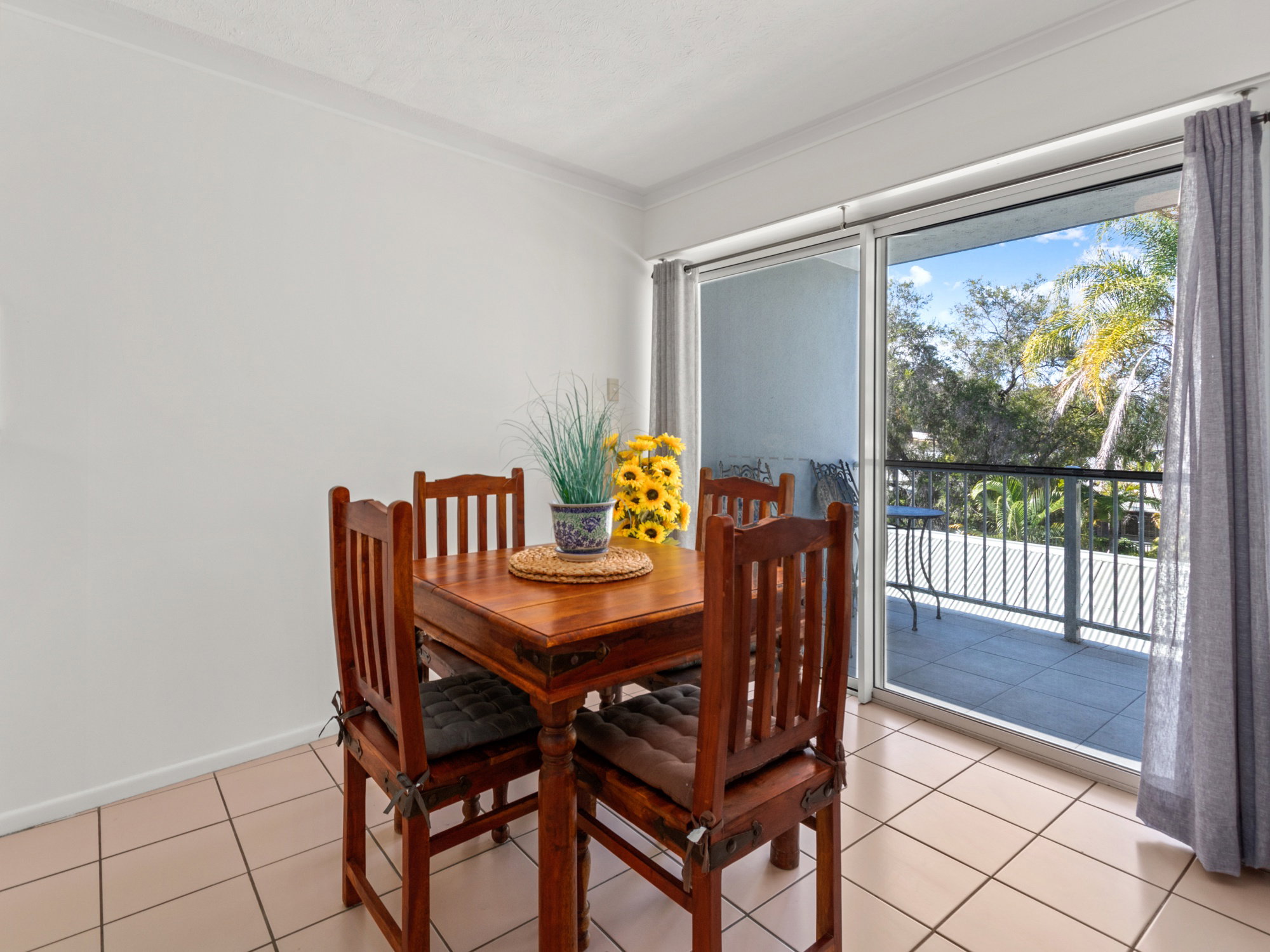 Furnished 2 Bedroom Apartment in Torquay