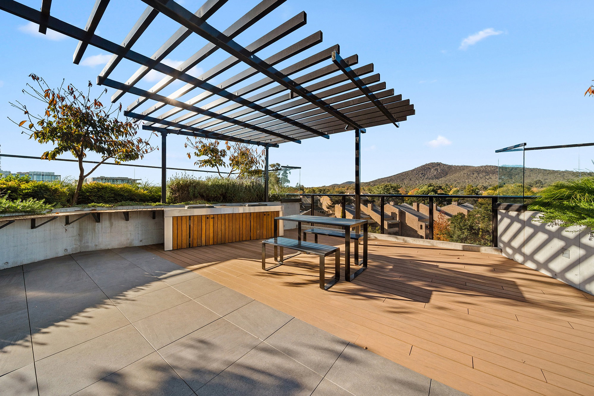 Furnished 2 Bedroom Apartment in Reid