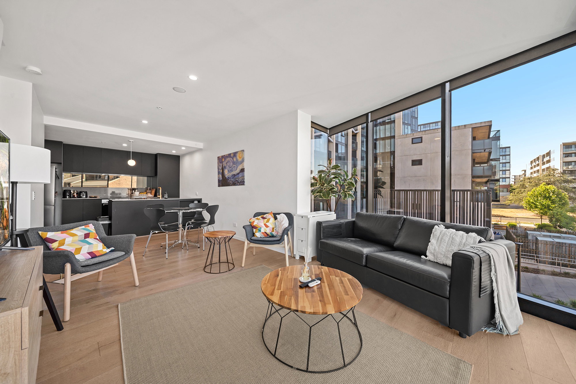 Furnished 2 Bedroom Apartment in Reid