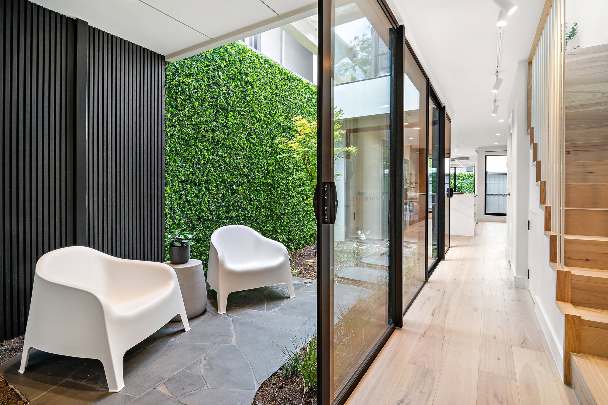 Furnished 3 Bedroom House in South Melbourne