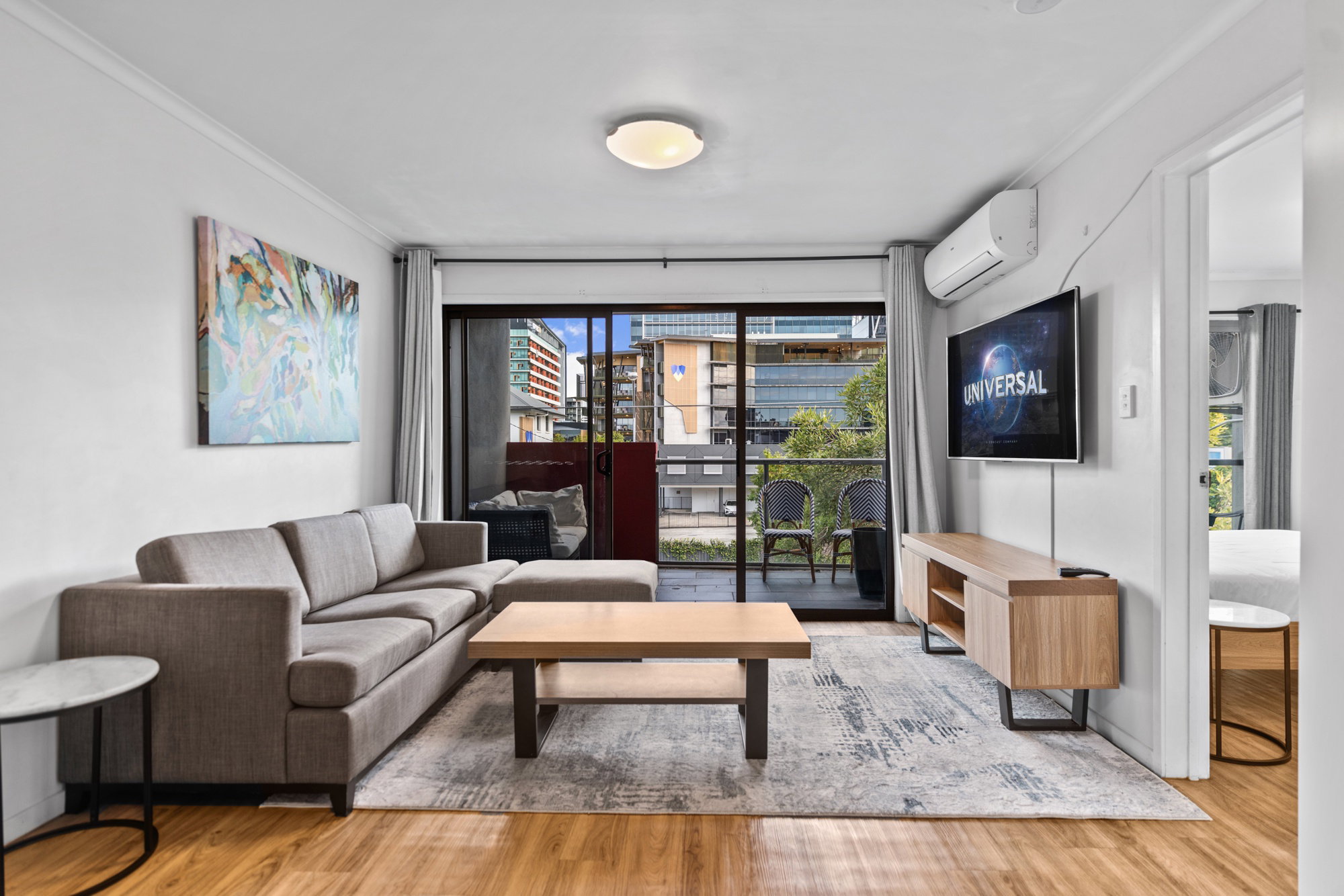 Furnished 2 Bedroom Apartment in Bowen Hills