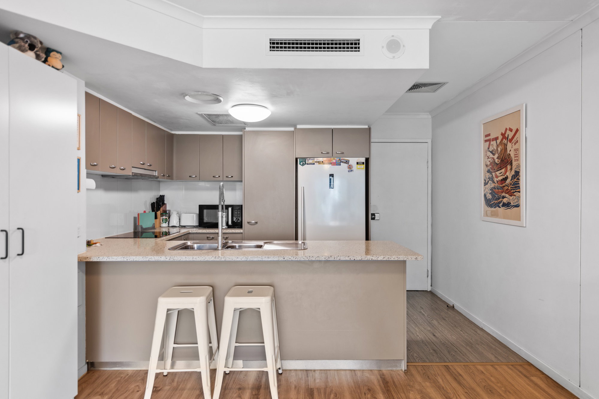 Furnished 2 Bedroom Apartment in Bowen Hills