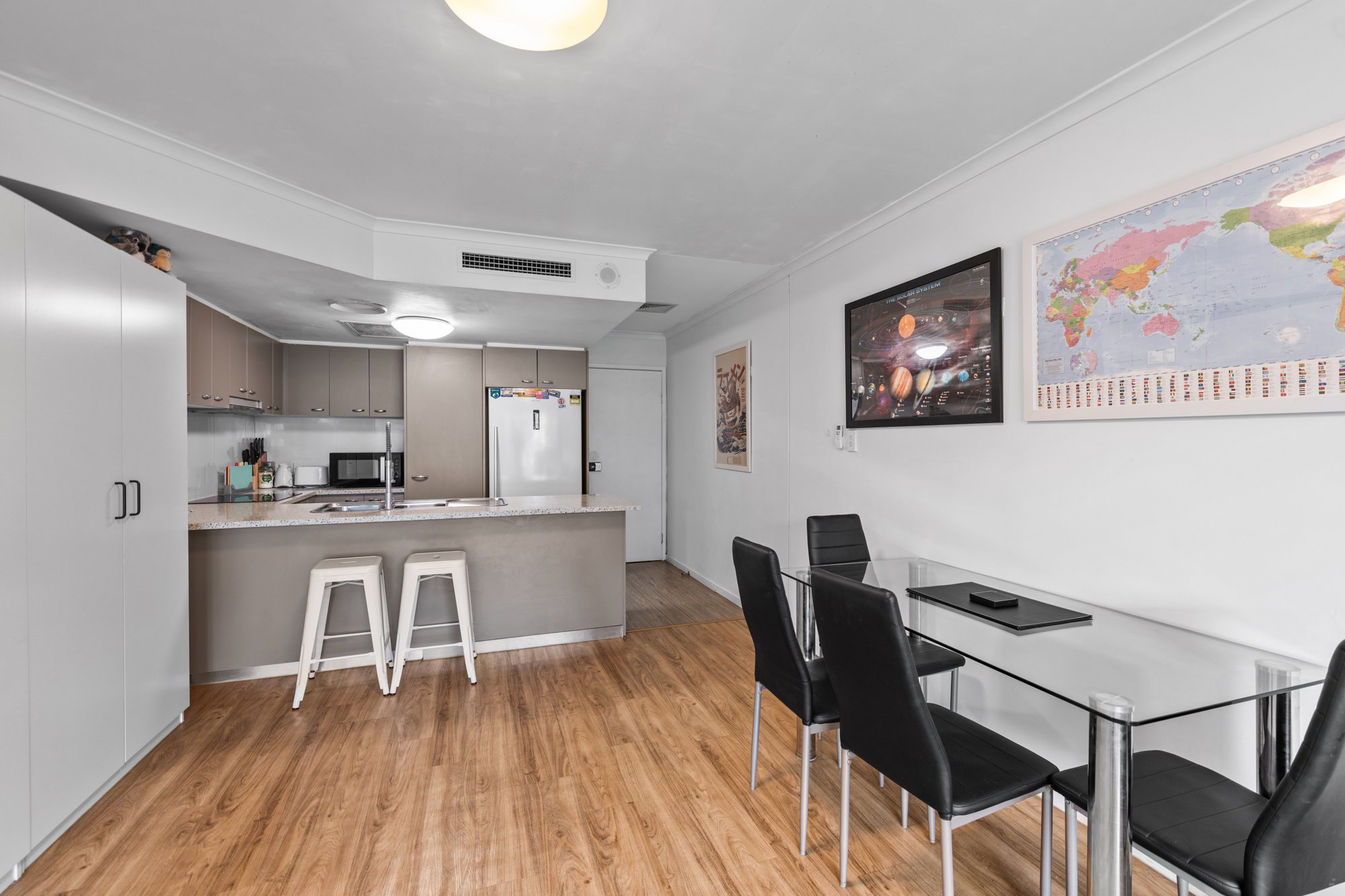 Furnished 2 Bedroom Apartment in Bowen Hills