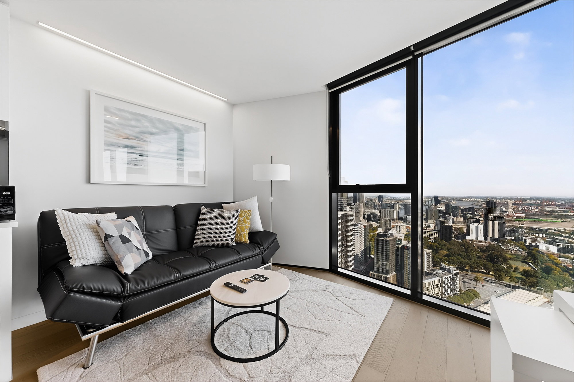 Furnished 1 Bedroom Apartment in Melbourne