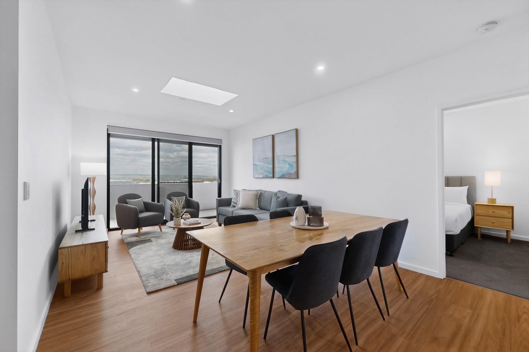 Furnished 3 Bedroom Apartment in Cannington