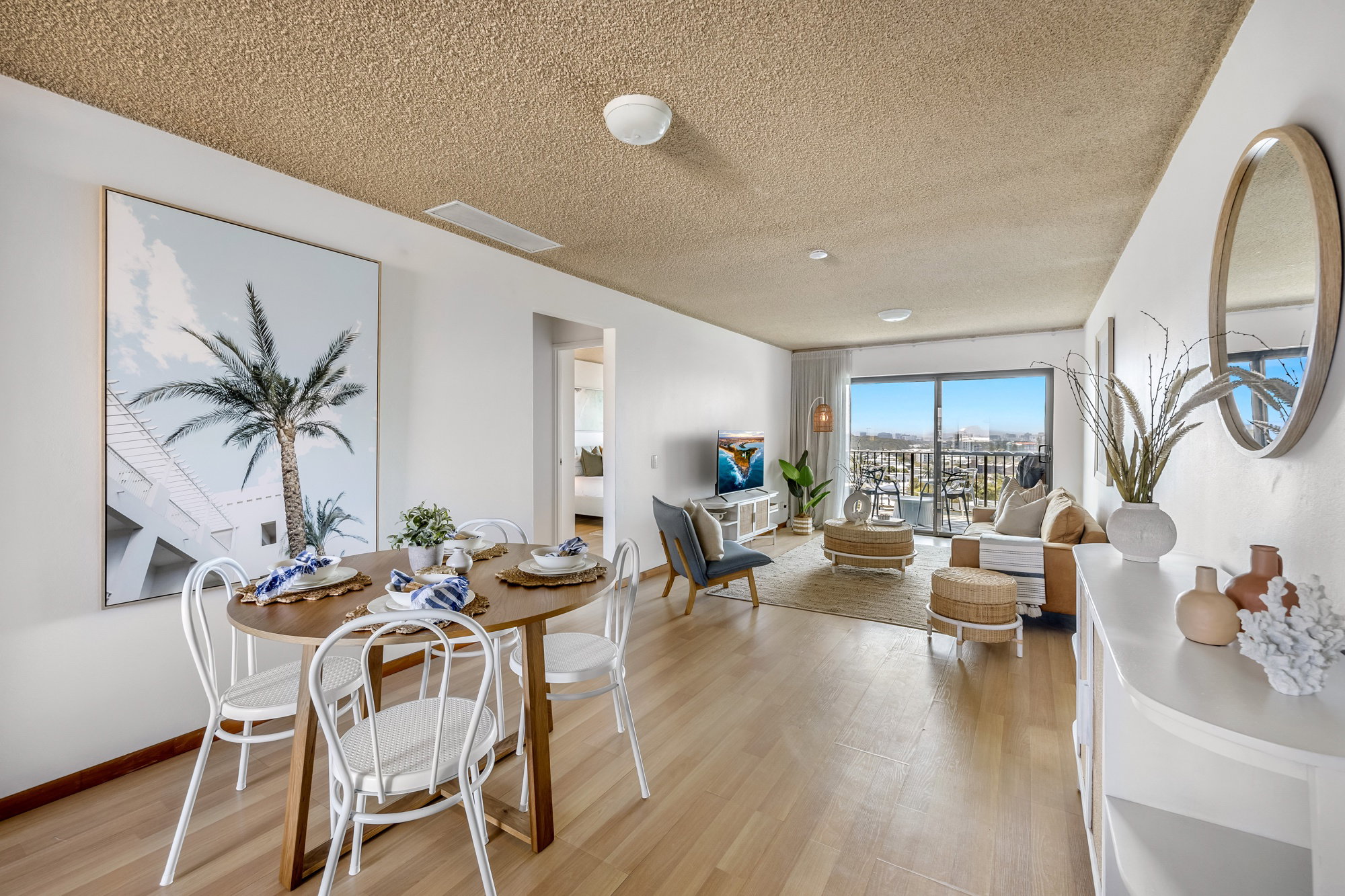 Furnished 2 Bedroom Apartment in Alexandra Headland