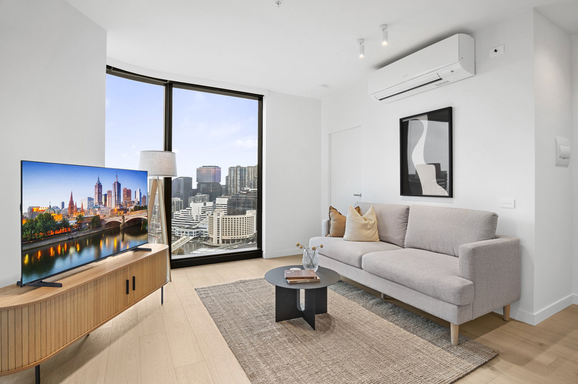 Furnished 1 Bedroom Apartment in Southbank