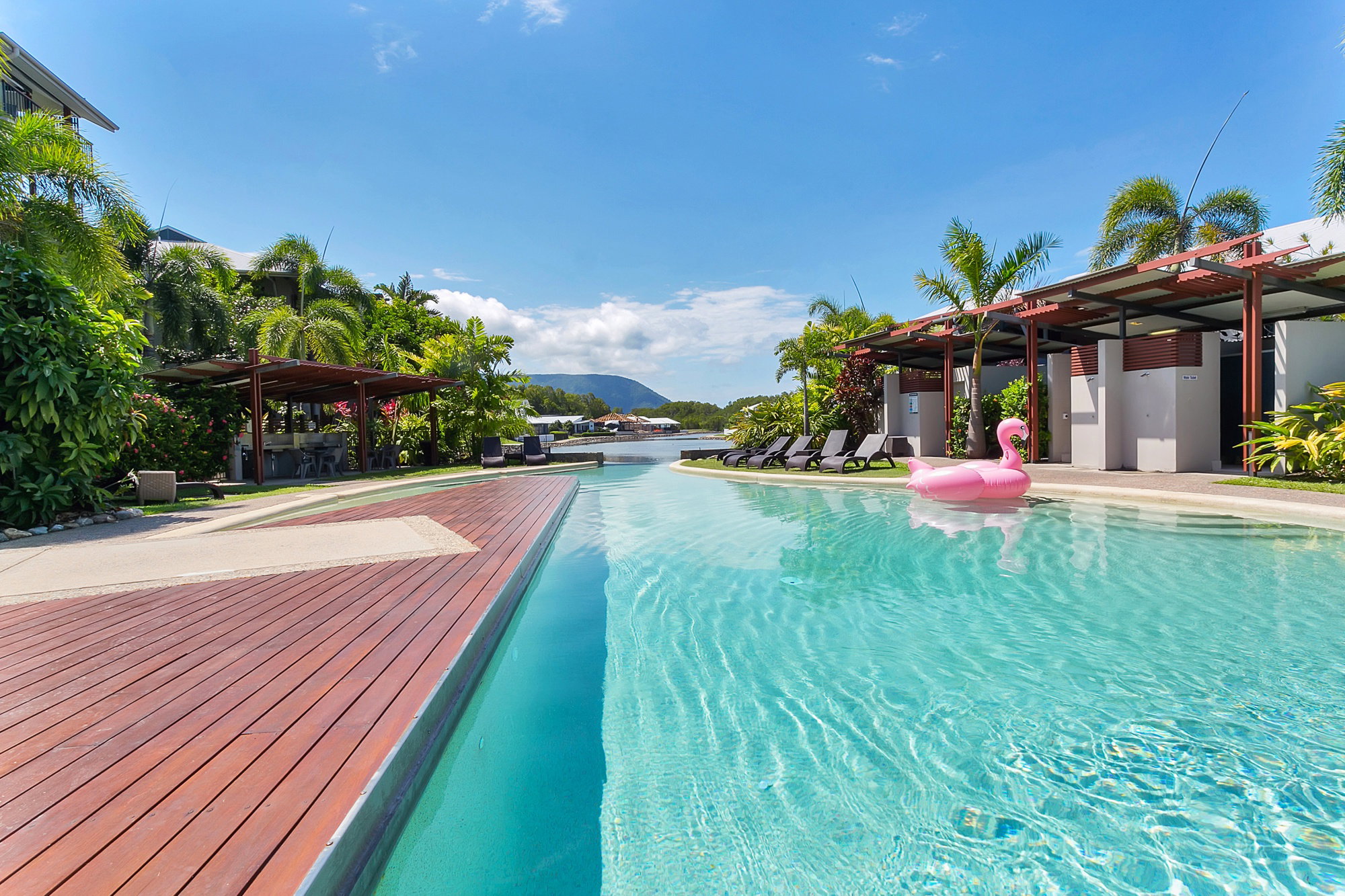 Furnished 1 Bedroom Apartment in Trinity Beach