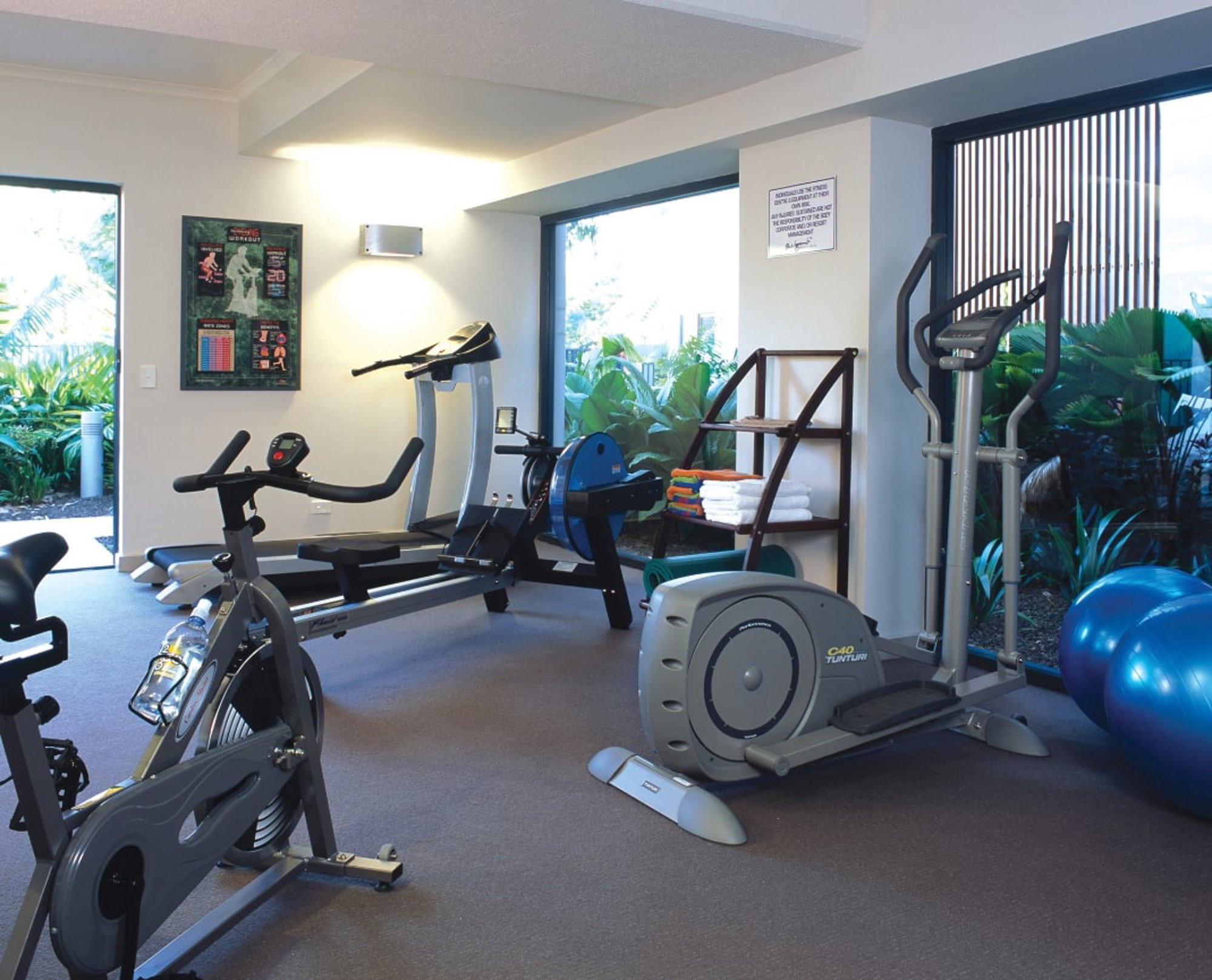 Furnished 1 Bedroom Apartment in Trinity Beach