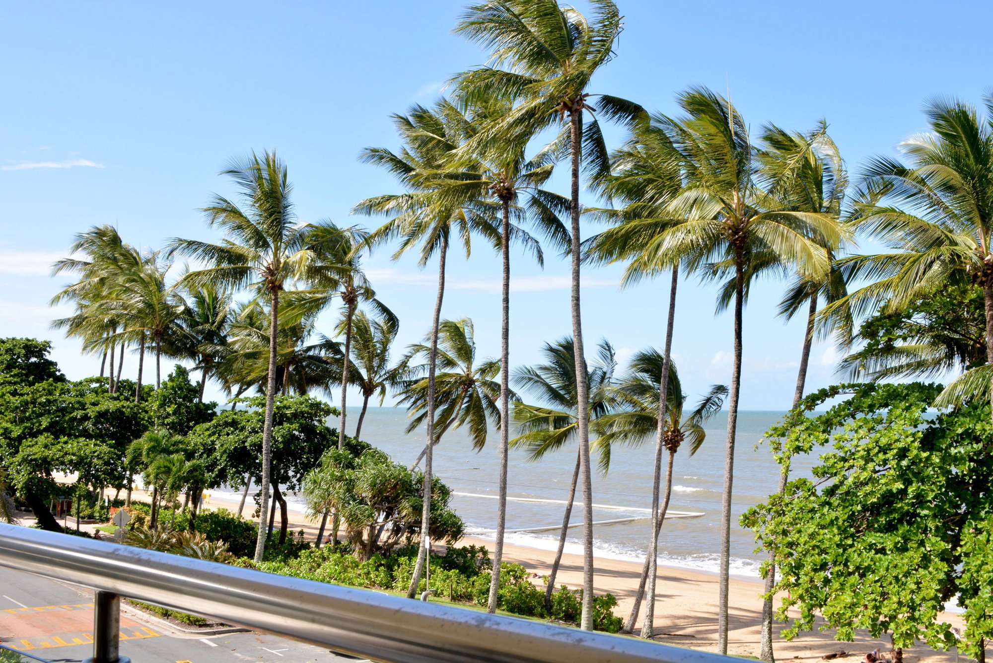 Furnished 3 Bedroom Apartment in Trinity Beach