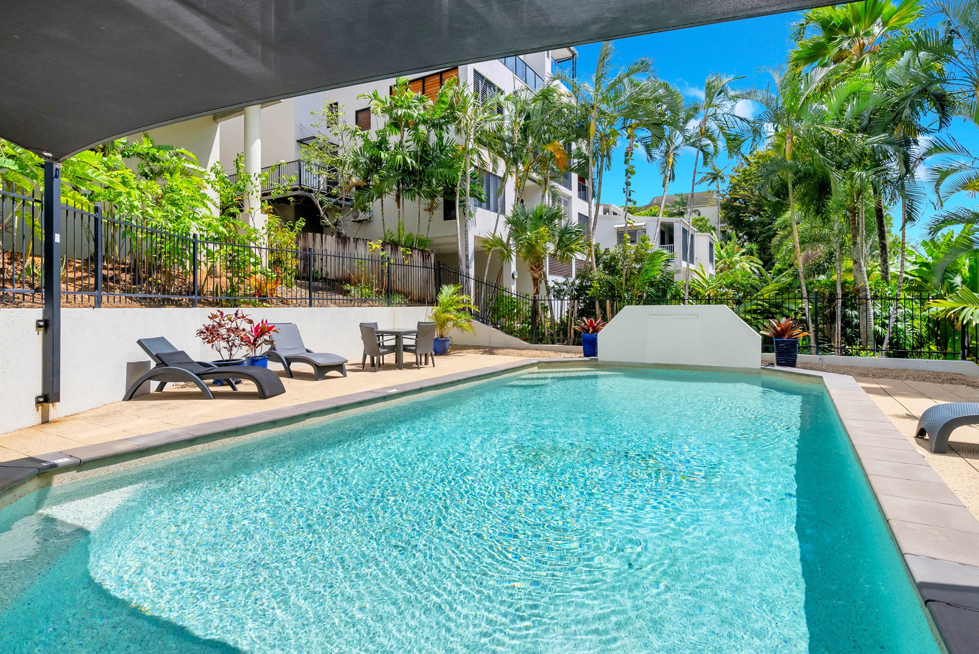 Furnished 3 Bedroom Apartment in Trinity Beach