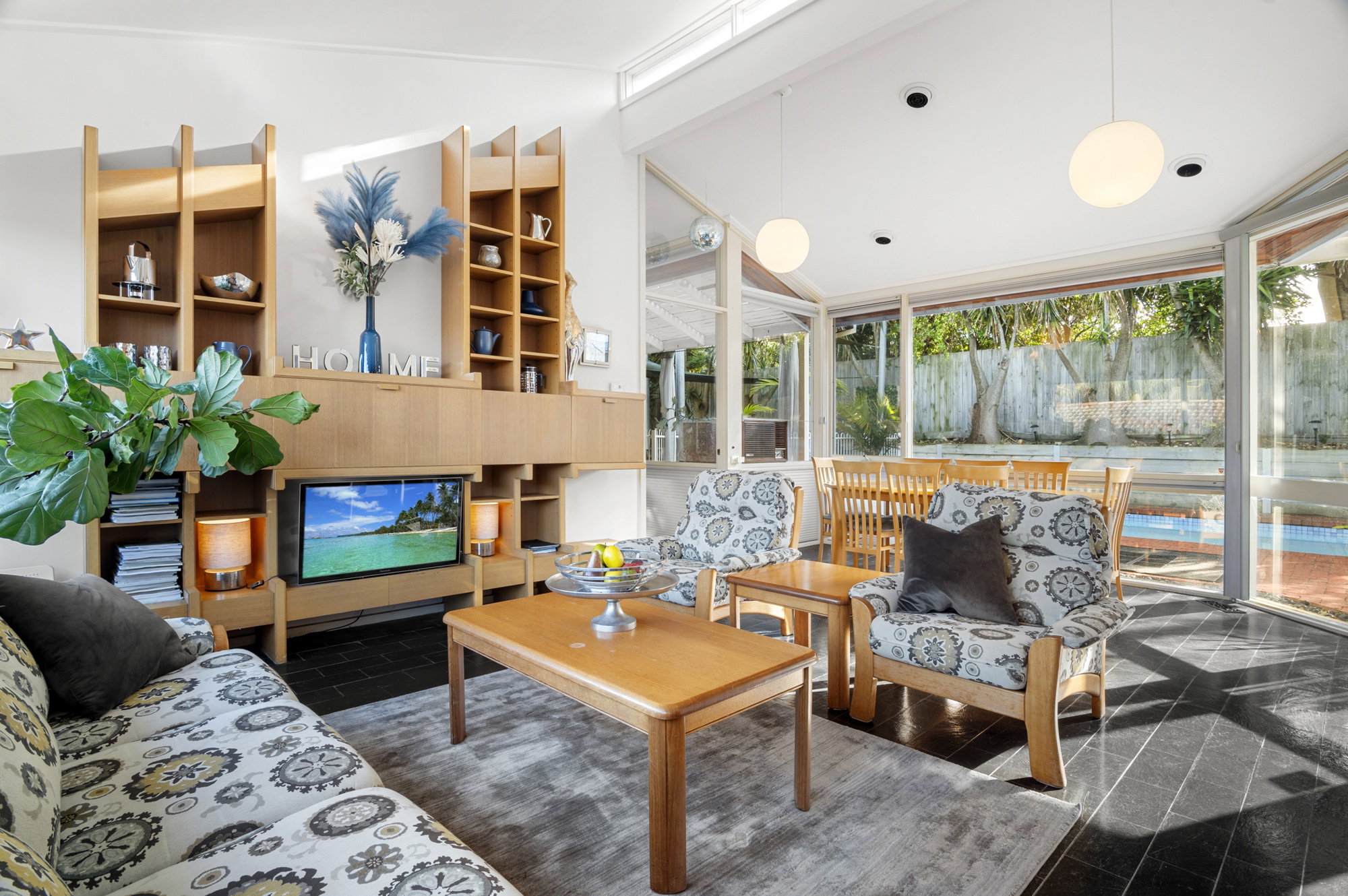 Furnished 5 Bedroom House in Beaumaris
