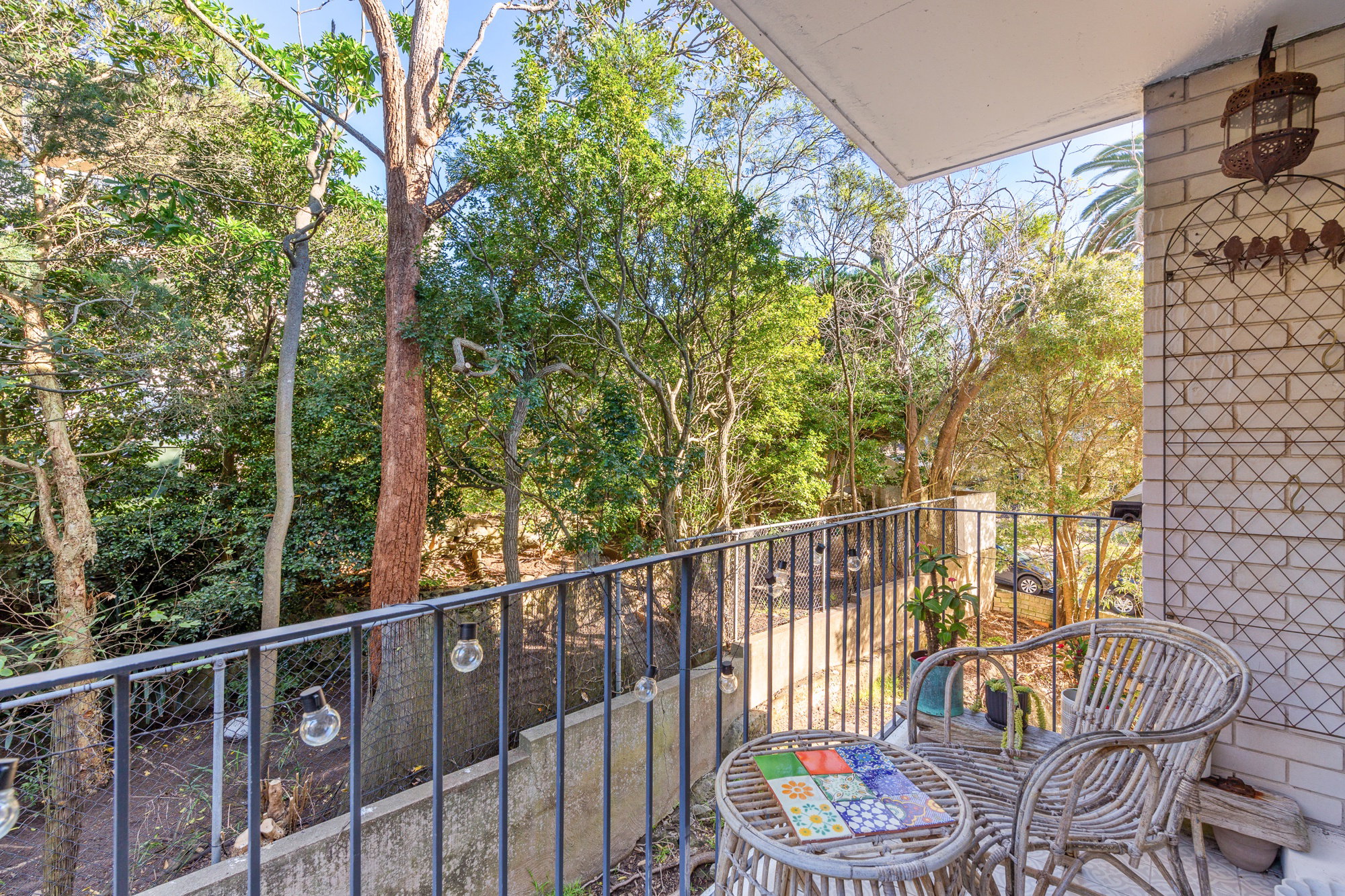 Furnished 1 Bedroom Apartment in Neutral Bay