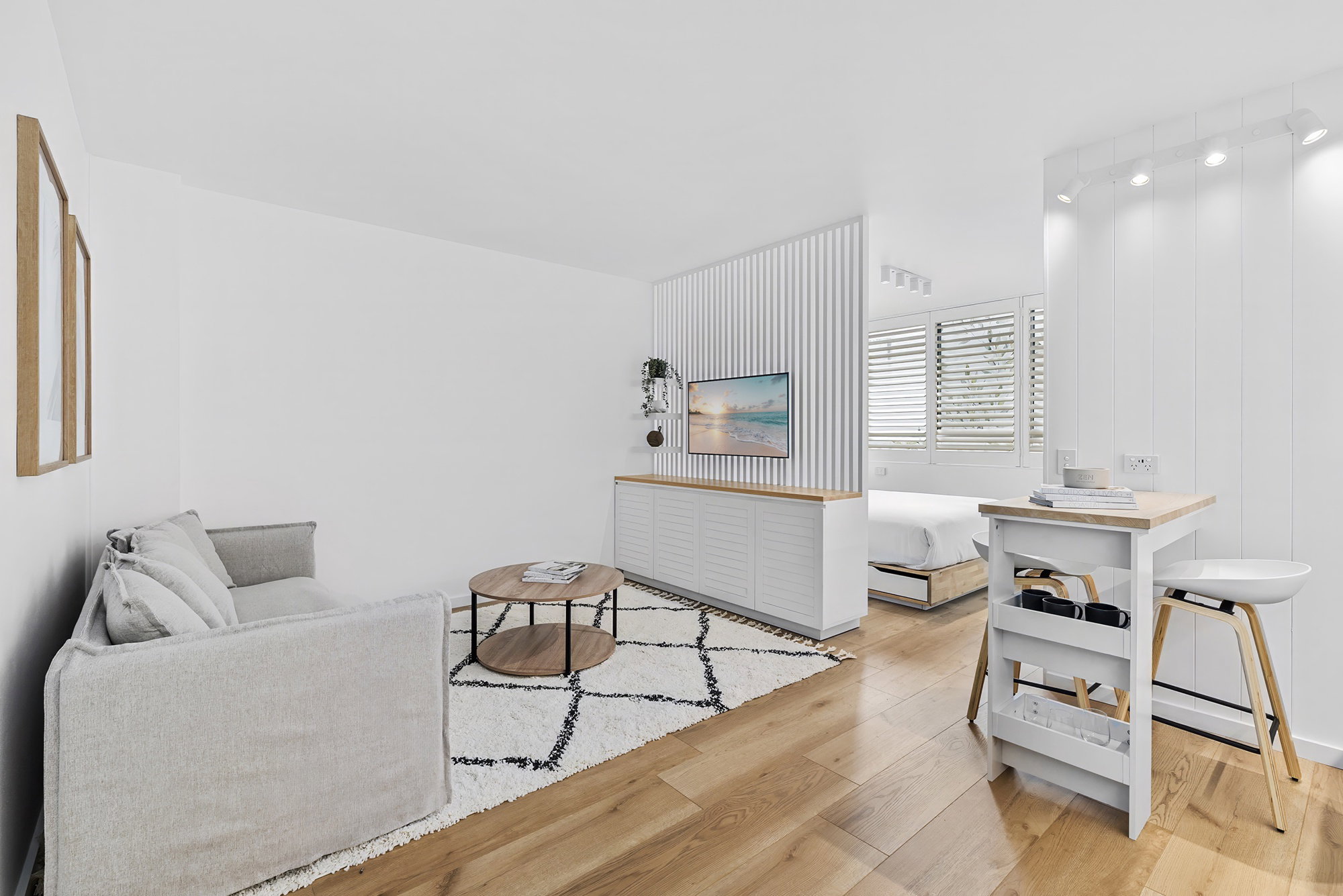 Furnished 1 Bedroom Apartment in Bondi Junction