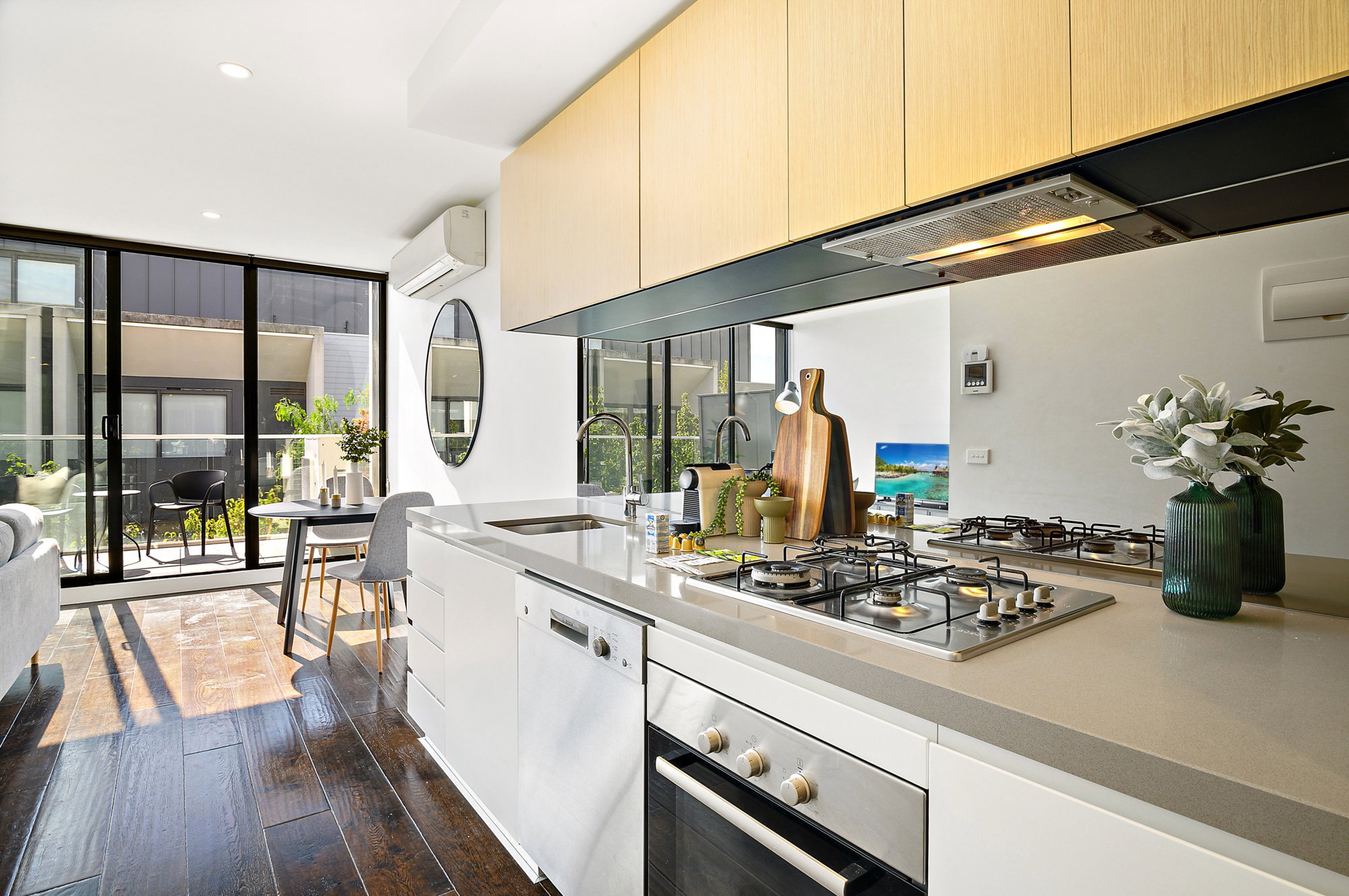 Furnished 1 Bedroom Apartment in Ascot Vale