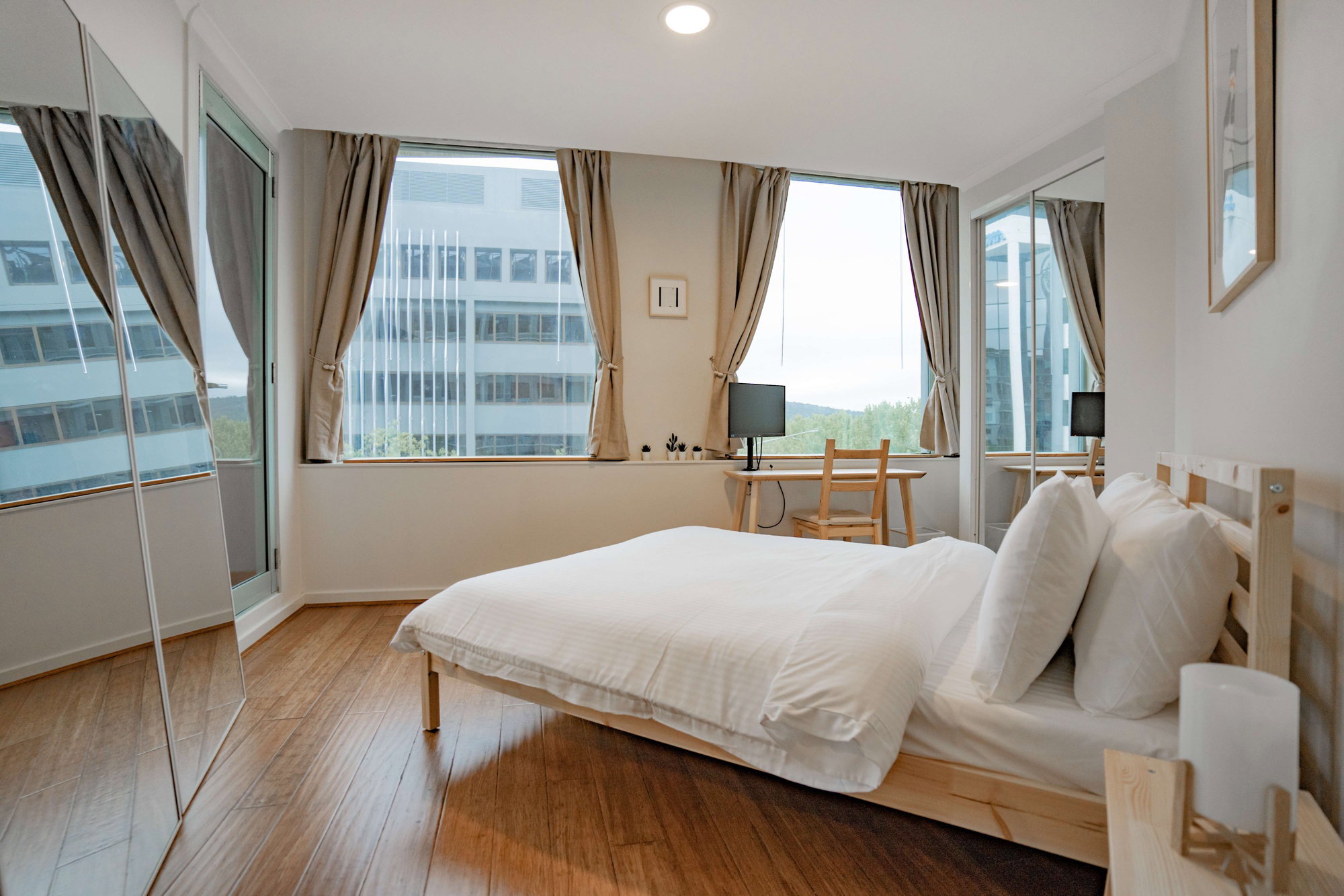 Furnished 2 Bedroom Apartment in Canberra