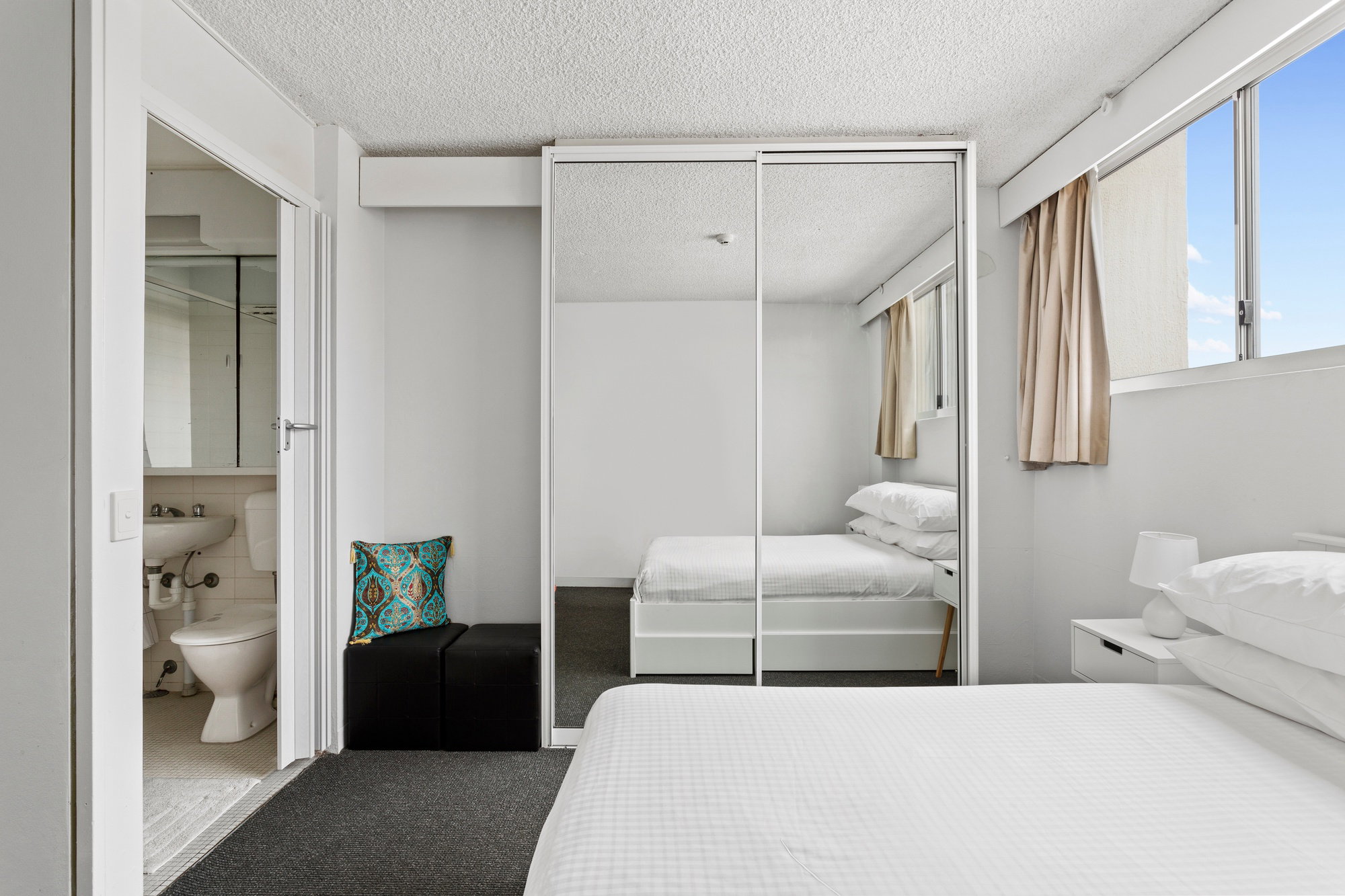 Furnished 1 Bedroom Apartment in Manly