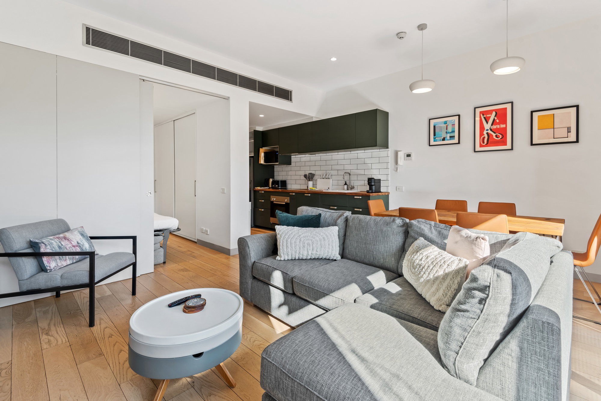 Furnished 2 Bedroom Apartment in St Kilda