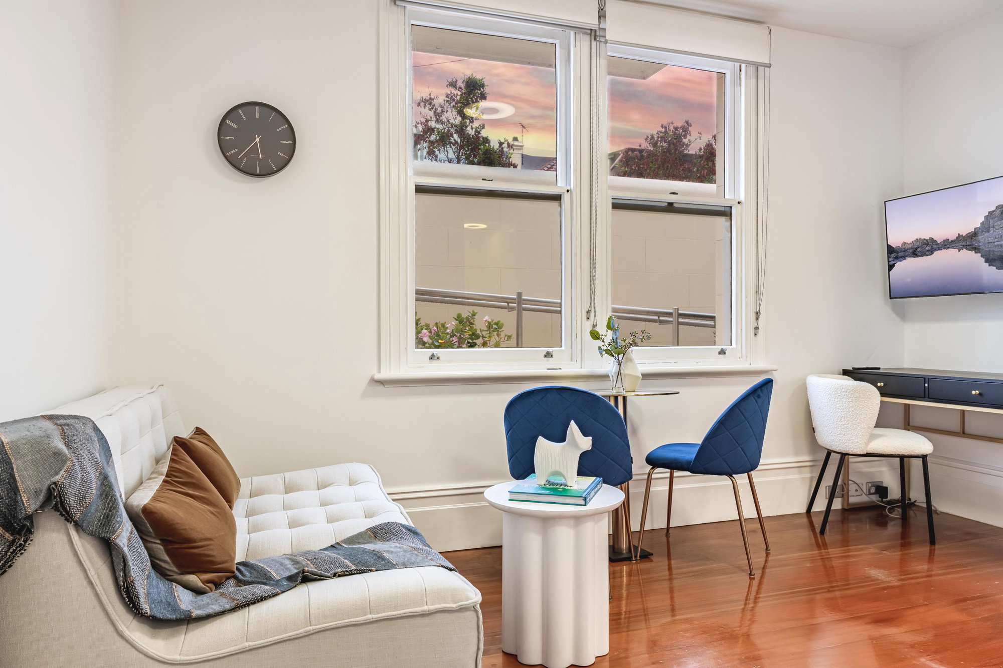 Furnished 1 Bedroom Apartment in Glebe