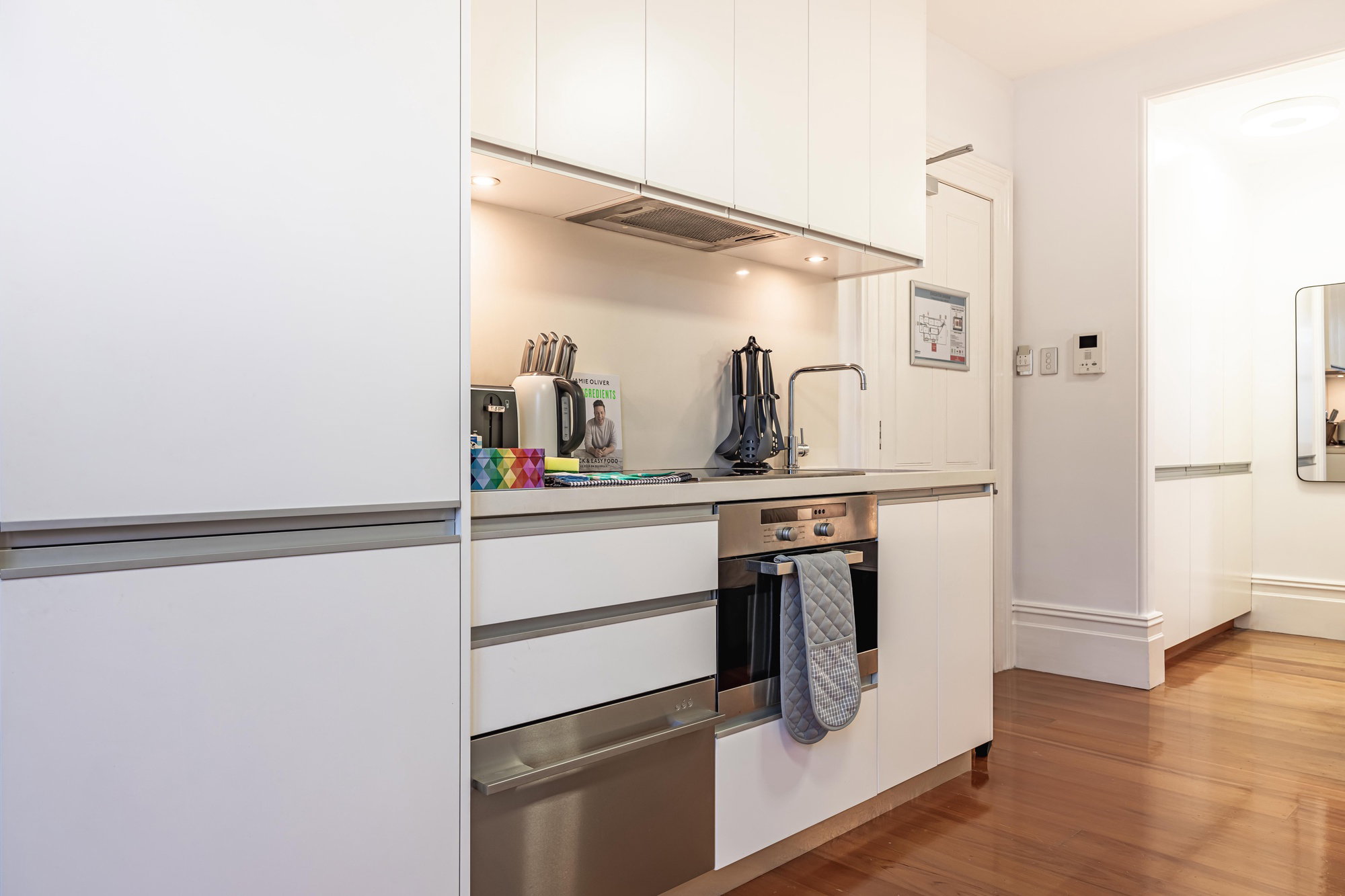Furnished 1 Bedroom Apartment in Glebe