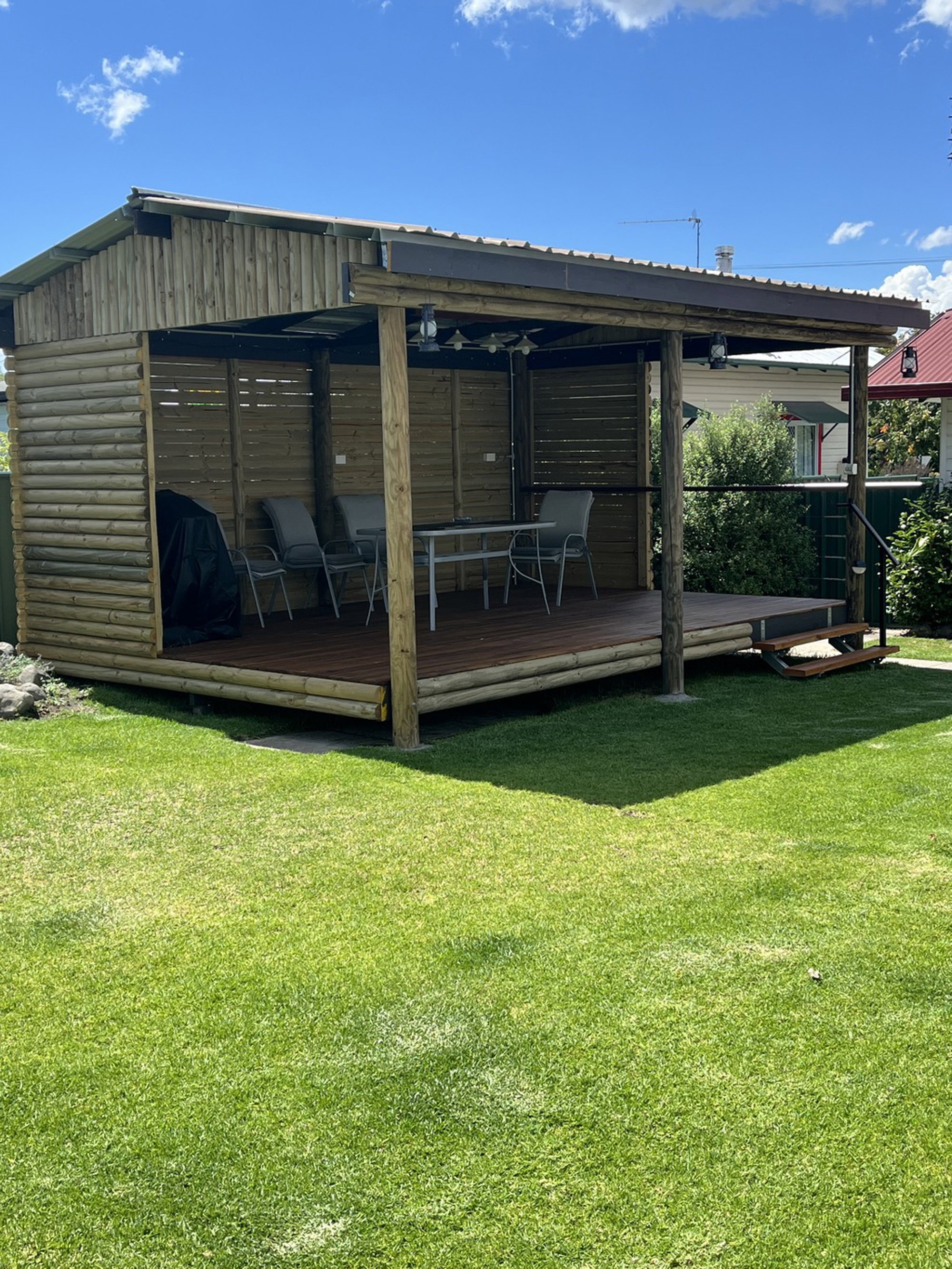 Furnished 2 Bedroom House in Tenterfield