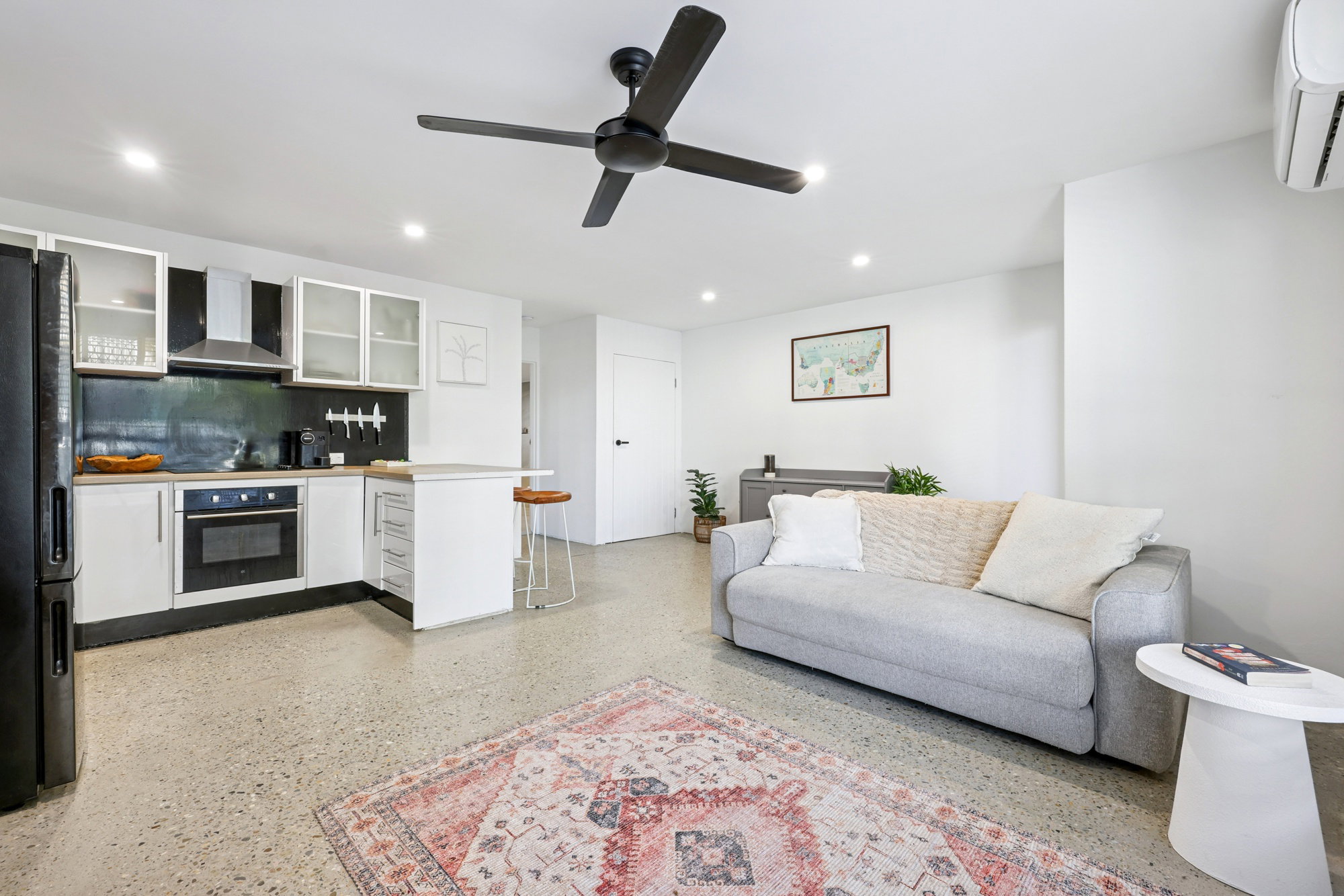 Furnished 1 Bedroom Apartment in Coolangatta