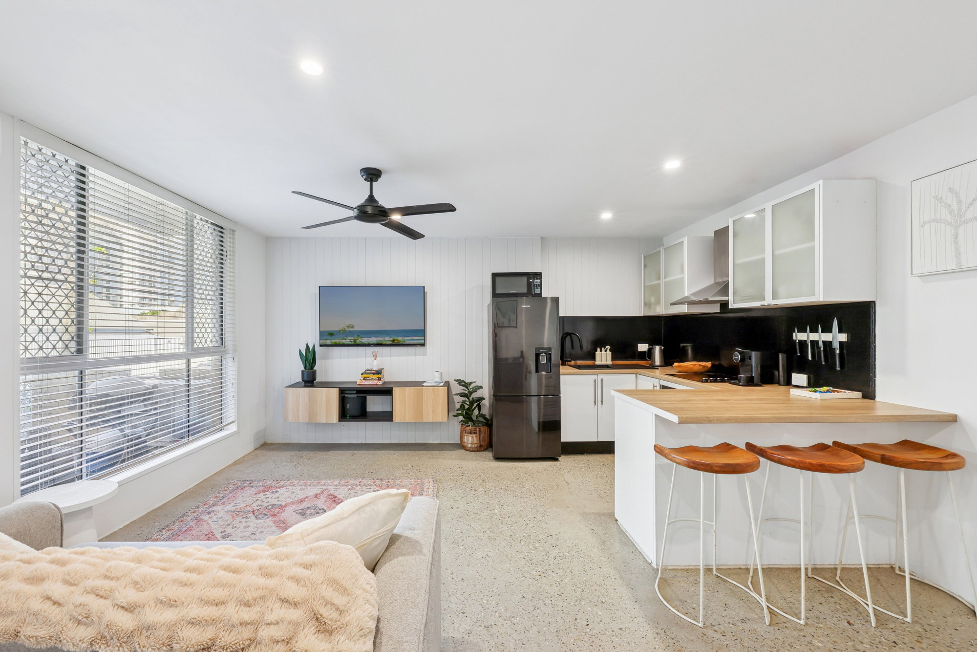 Furnished 1 Bedroom Apartment in Coolangatta