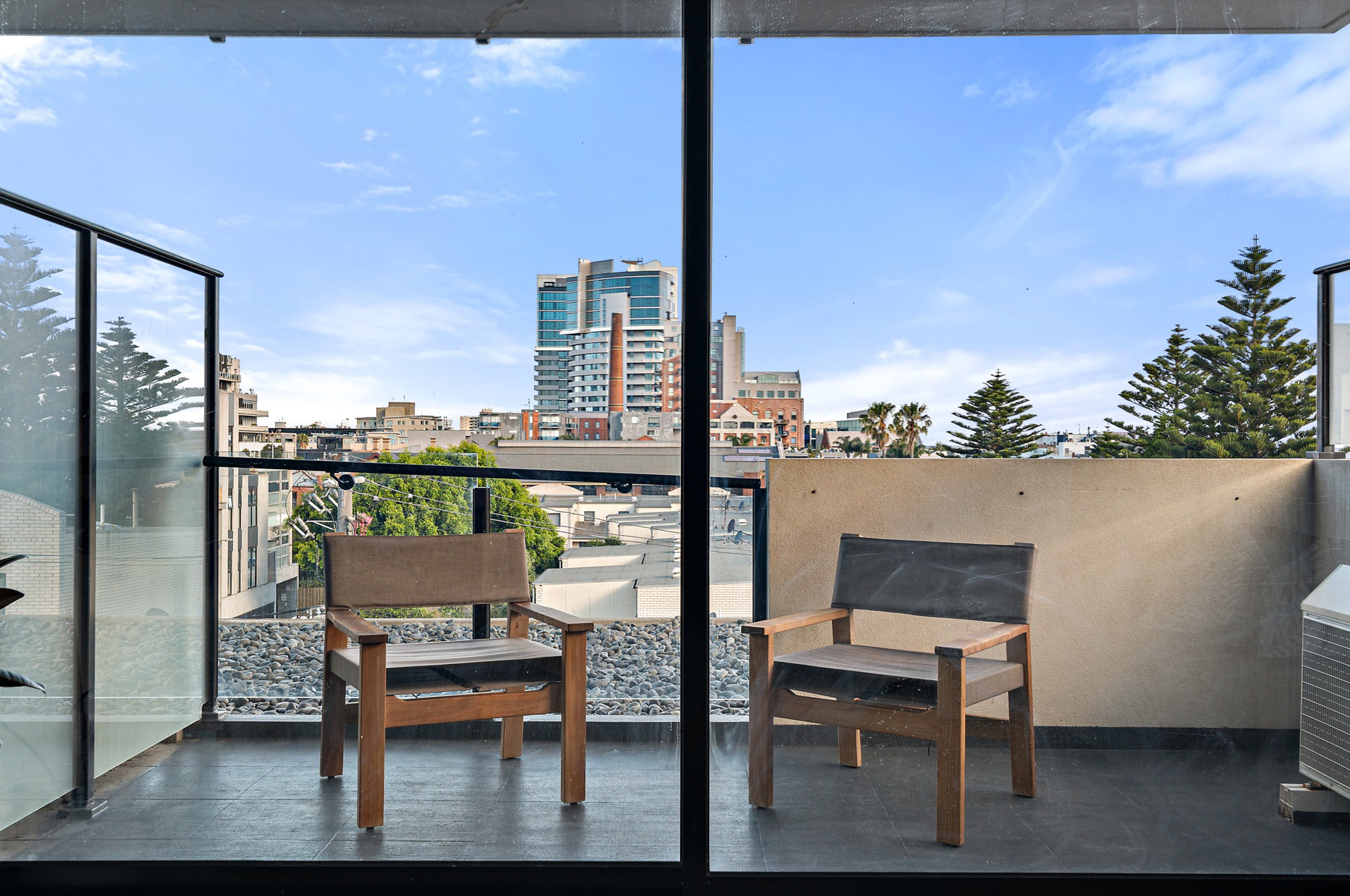 Furnished 1 Bedroom Apartment in Port Melbourne
