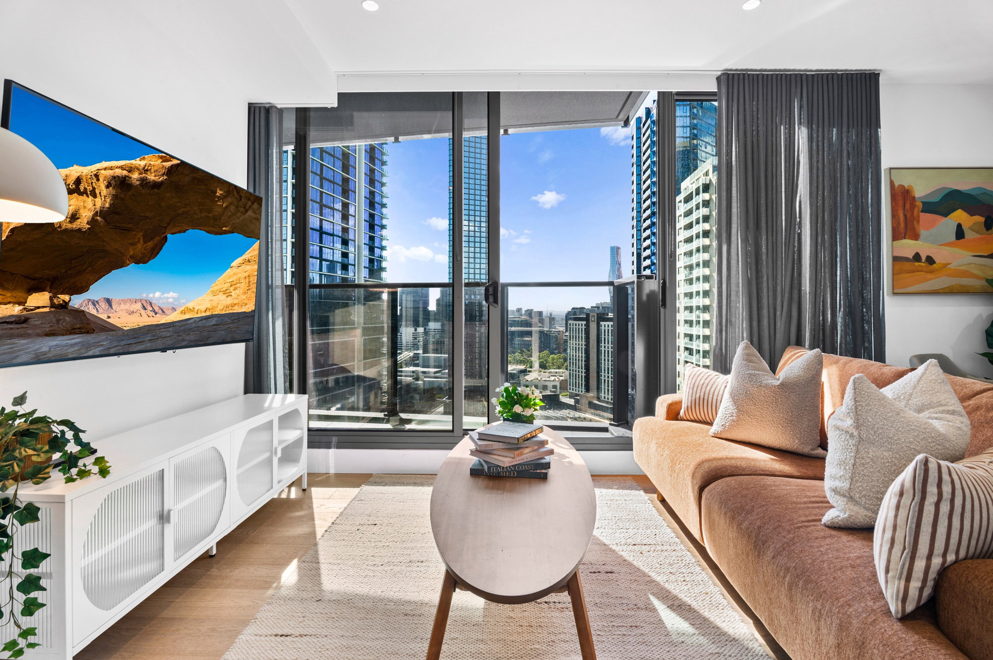 Furnished 2 Bedroom Apartment in Southbank