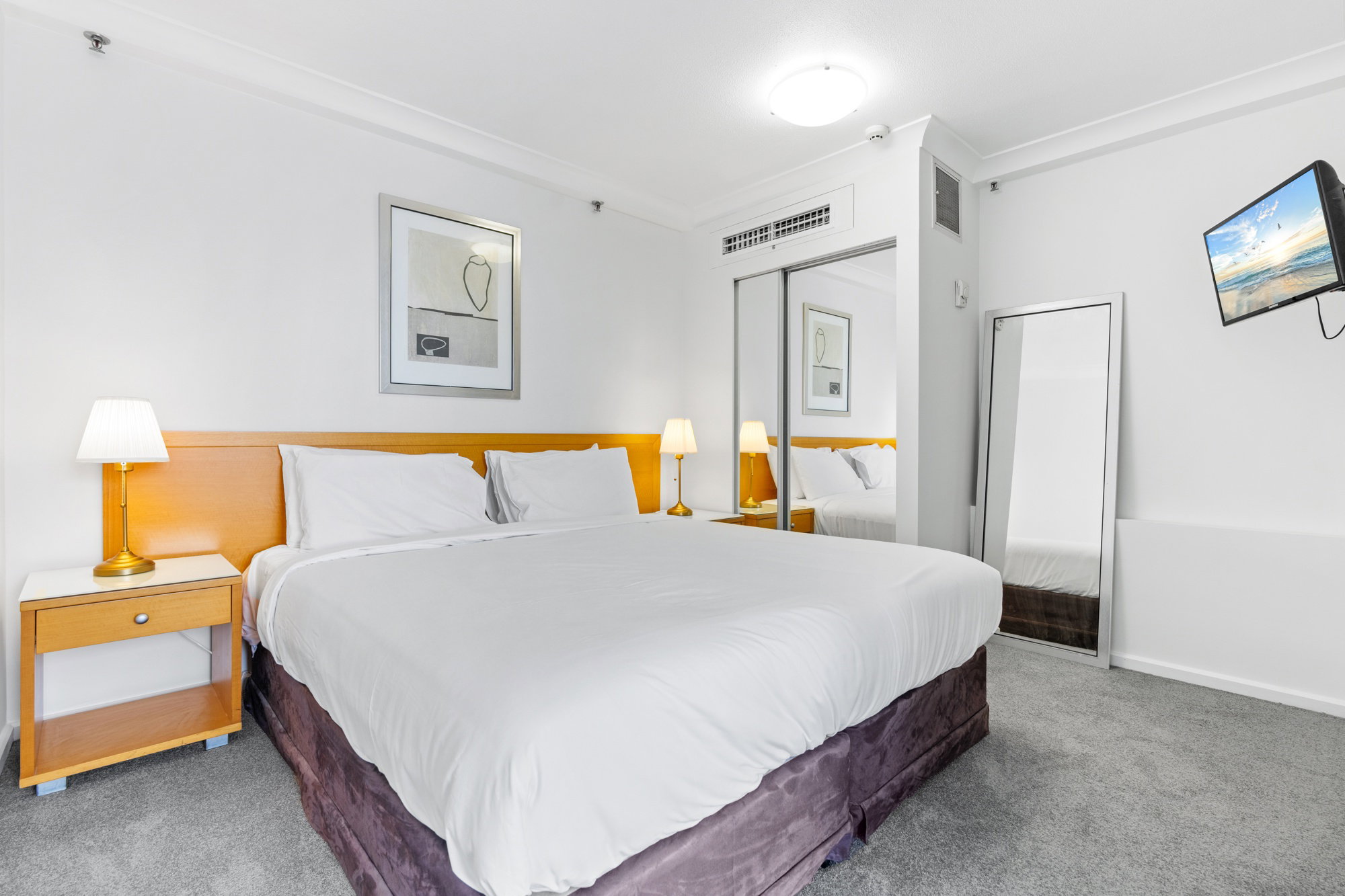 Furnished 1 Bedroom Apartment in Brisbane City