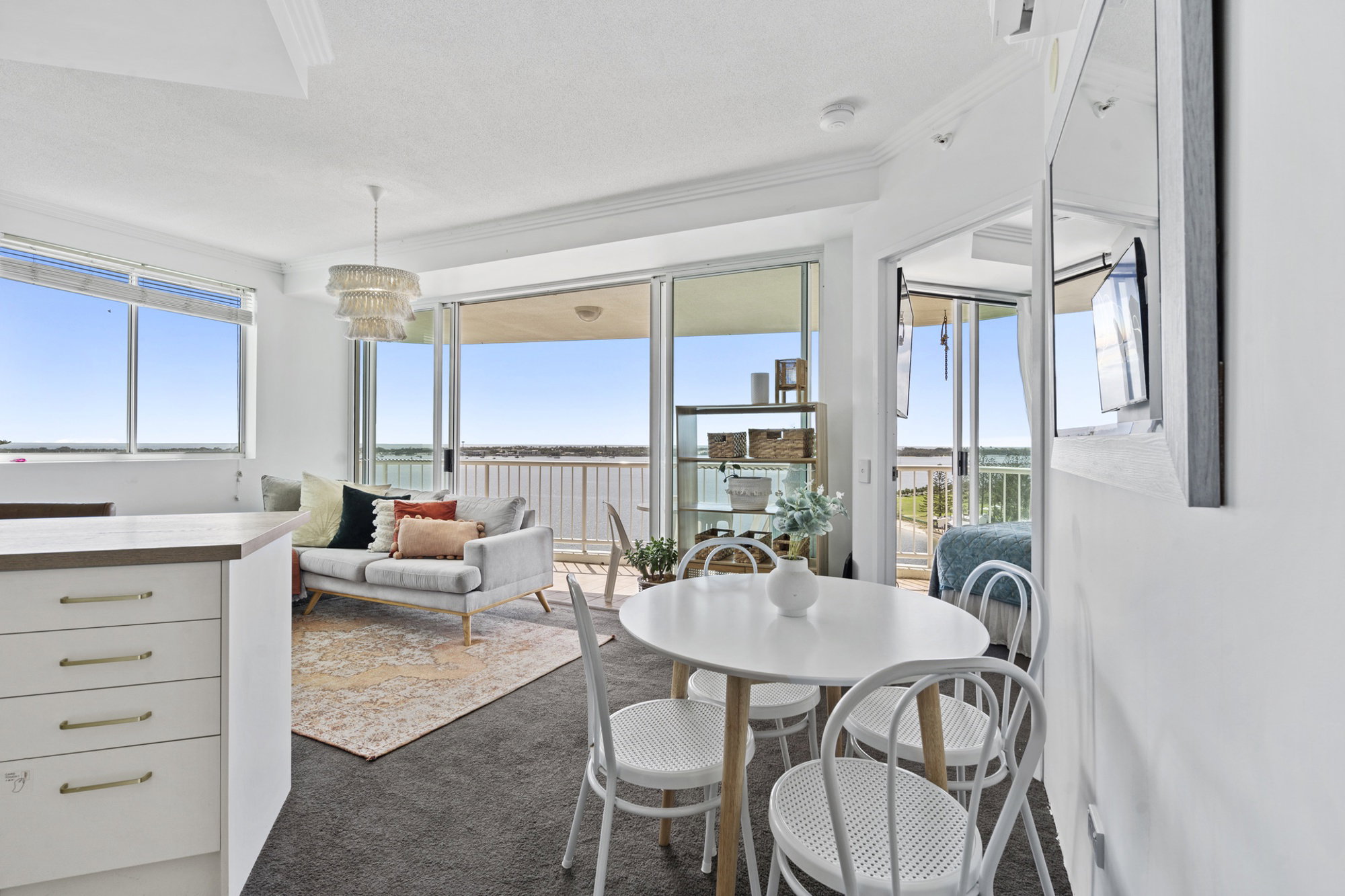 Furnished 2 Bedroom Apartment in Labrador
