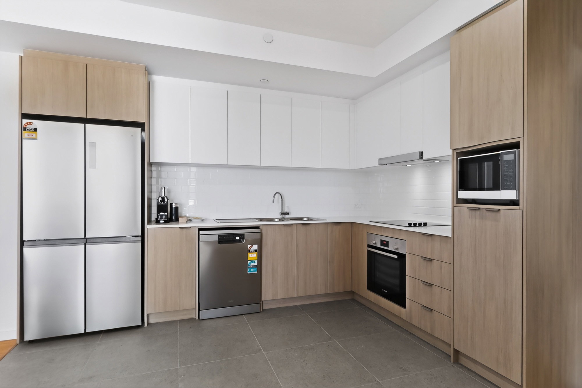 Furnished 3 Bedroom Apartment in Cannington