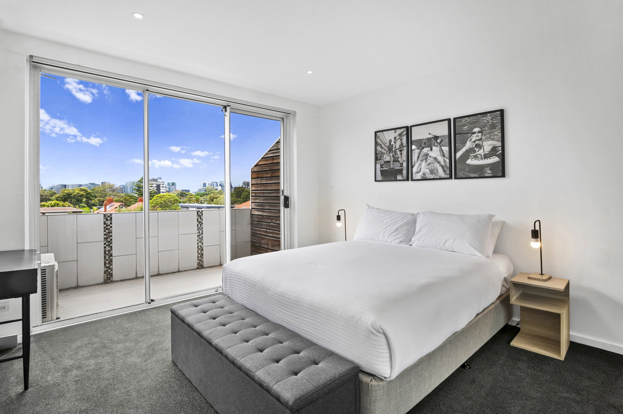 Furnished 2 Bedroom Apartment in St Kilda West