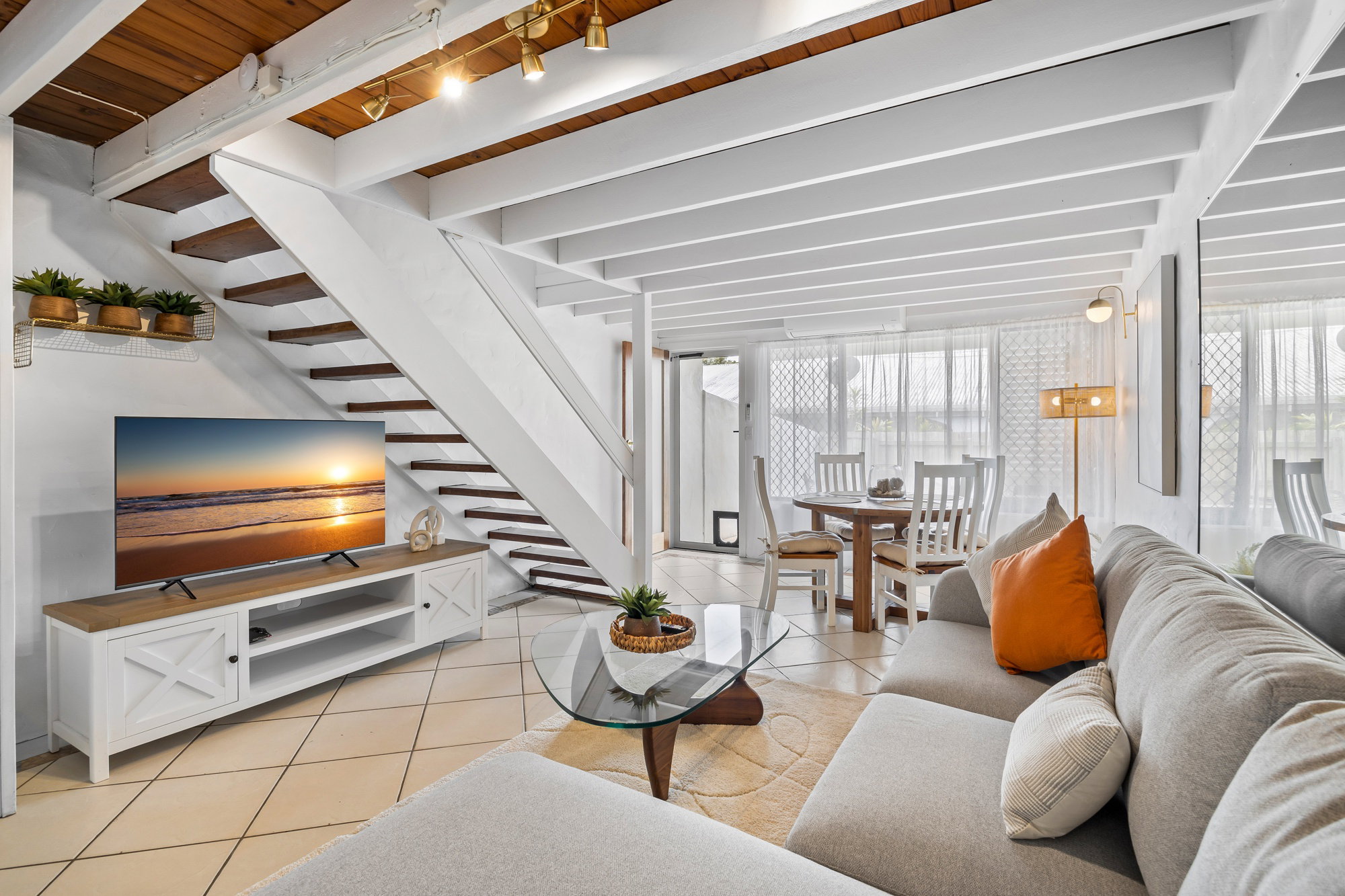 Furnished 2 Bedroom House in Mooloolaba